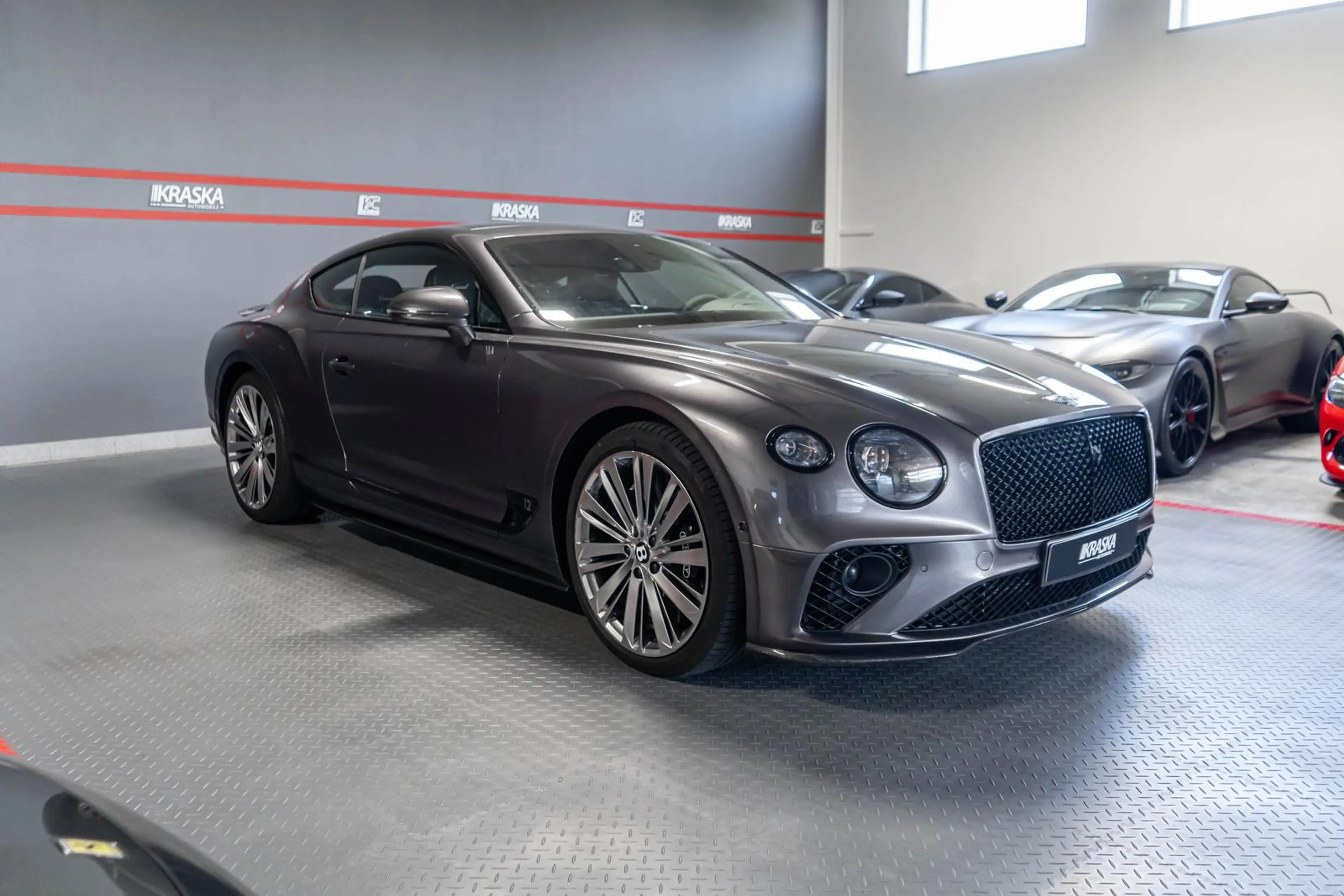 Bentley Continental Speed 6.0 W12 | B&O PANO MASSAGE — photo 5
