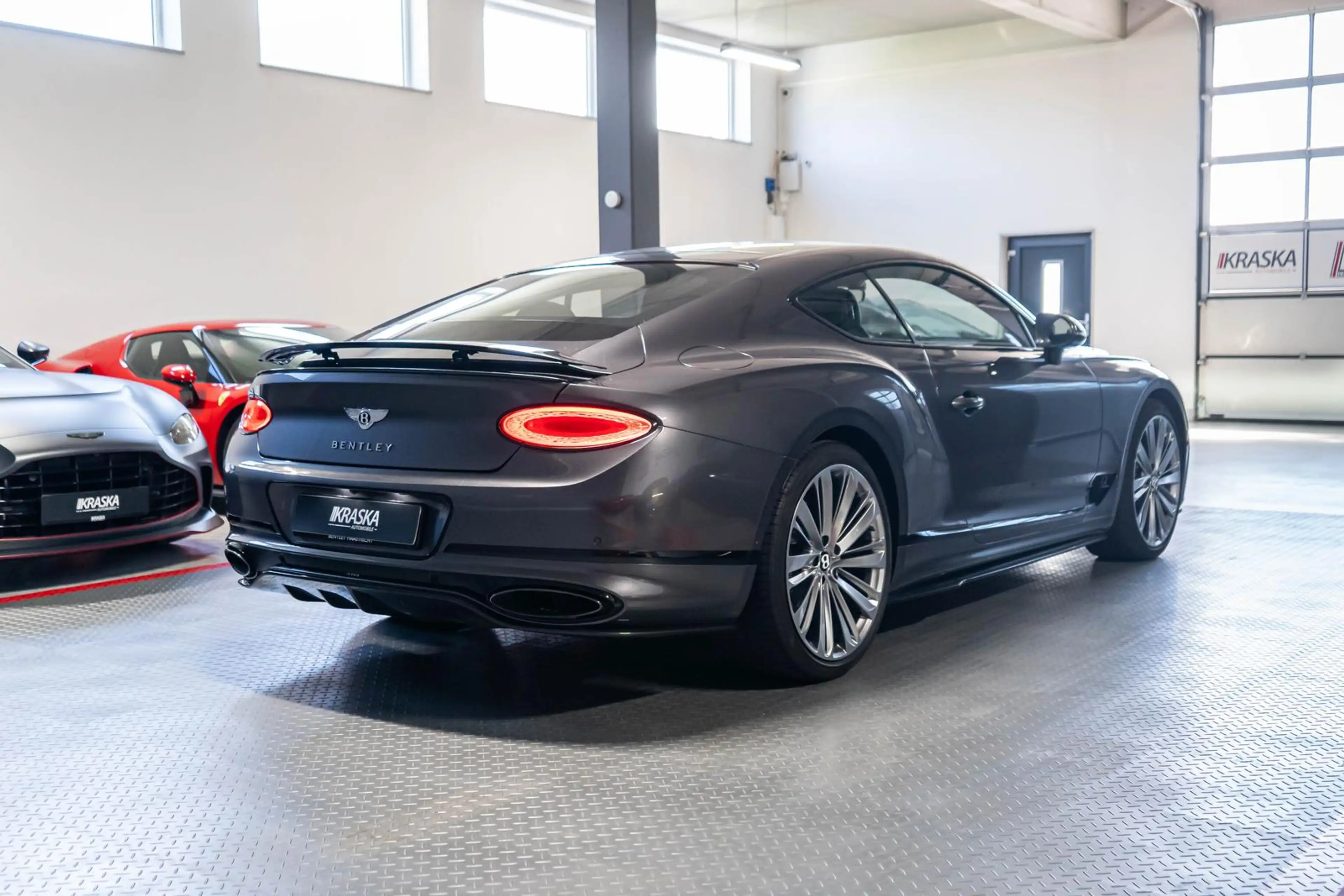 Bentley Continental Speed 6.0 W12 | B&O PANO MASSAGE — photo 6