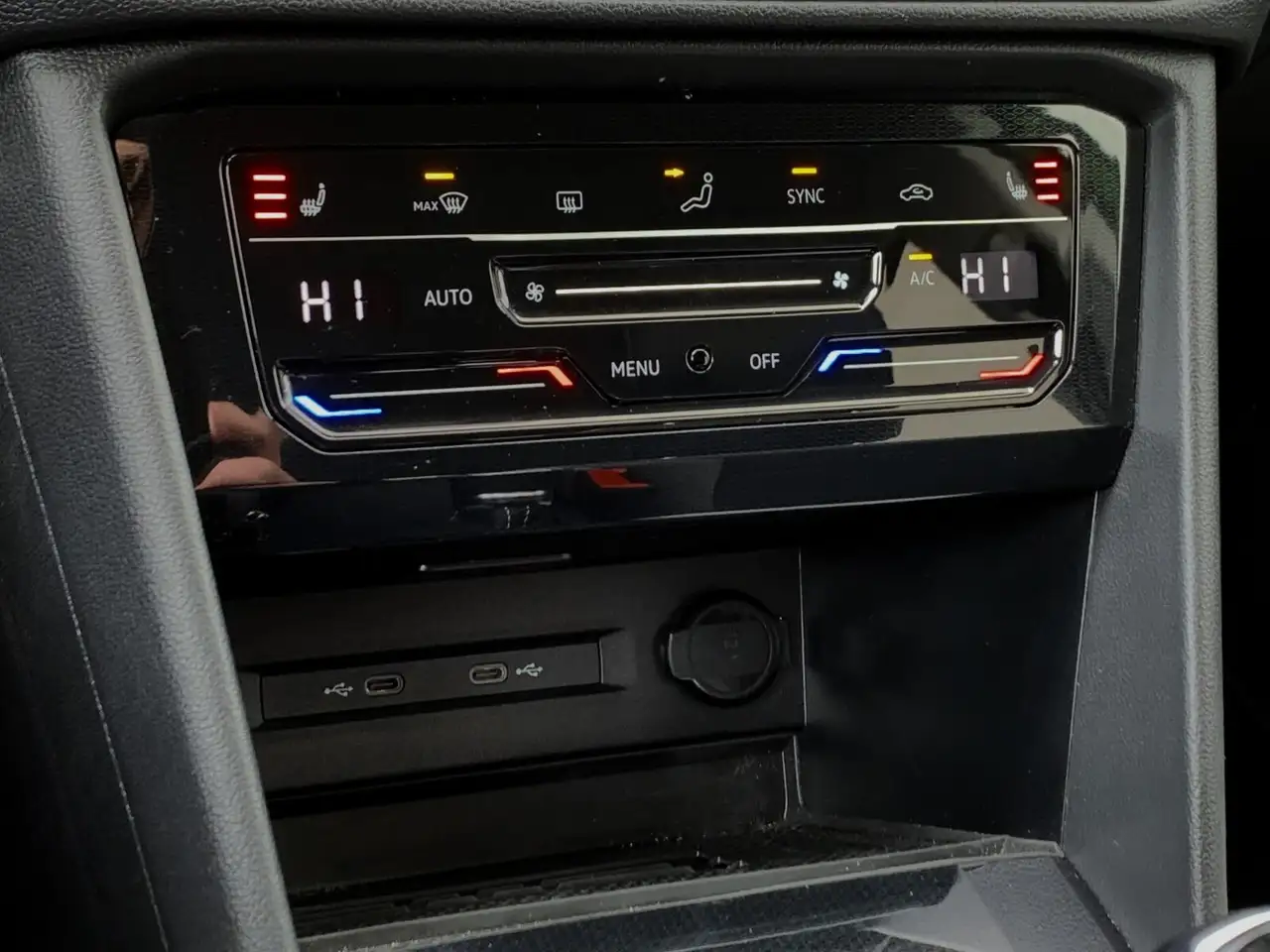 Volkswagen Taos снимка Volkswagen Taos