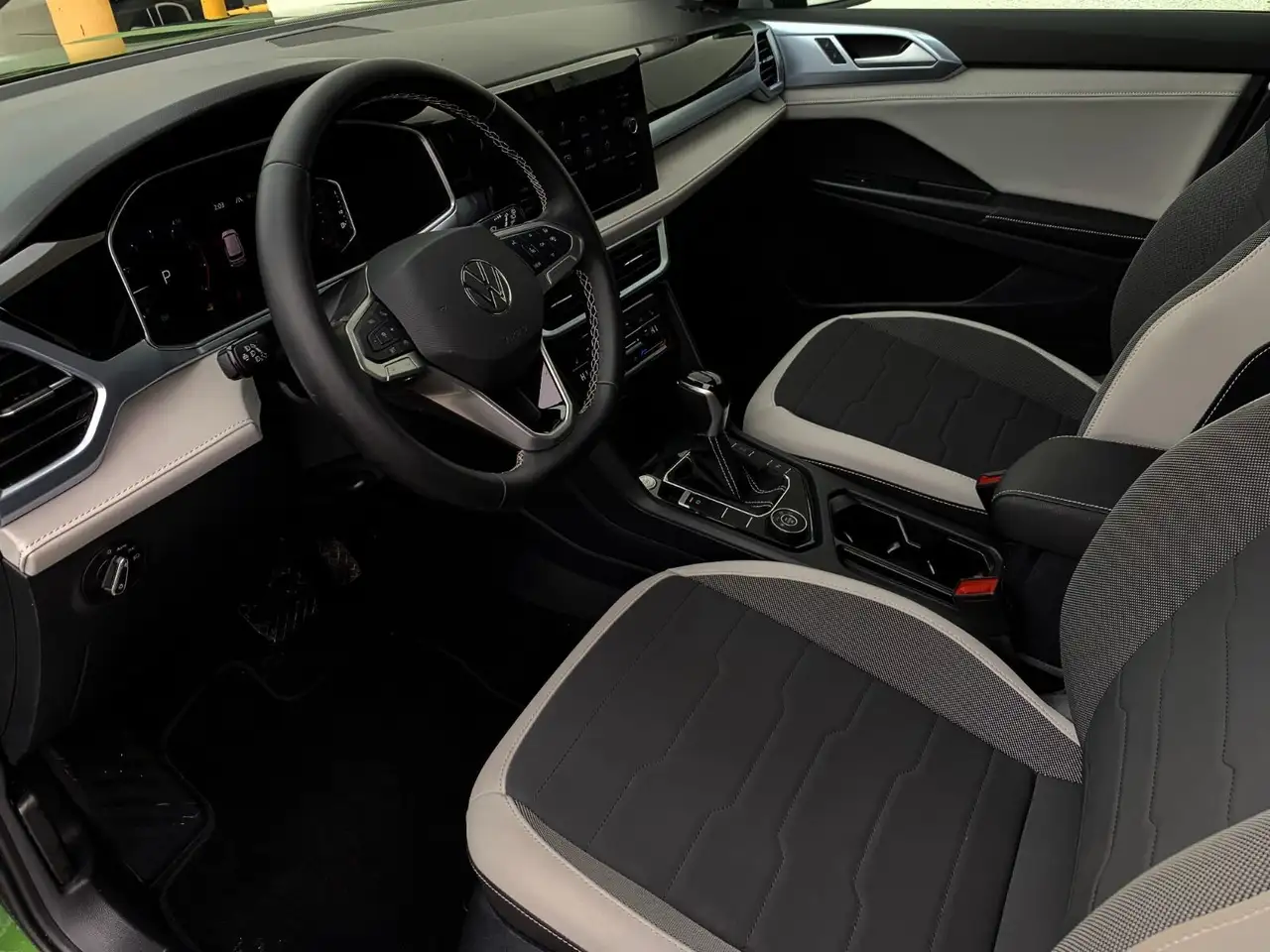 Volkswagen Taos снимка Volkswagen Taos