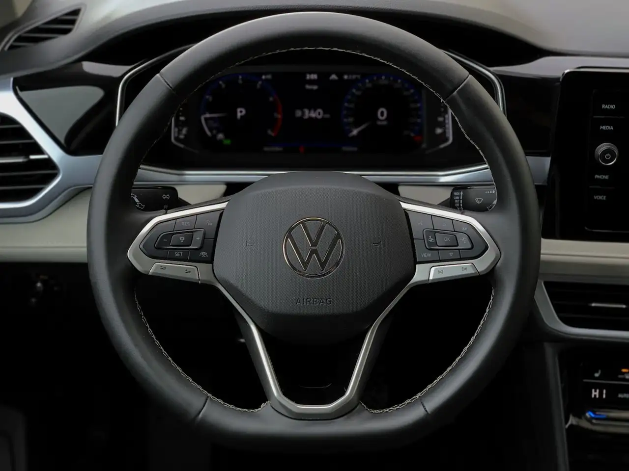 Volkswagen Taos снимка Volkswagen Taos