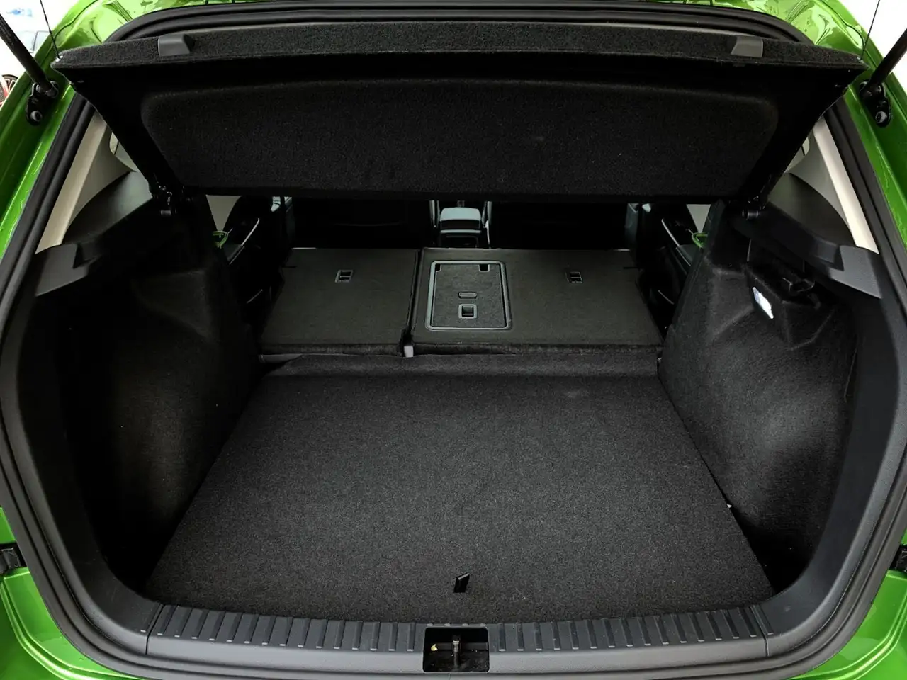 Volkswagen Taos снимка Volkswagen Taos