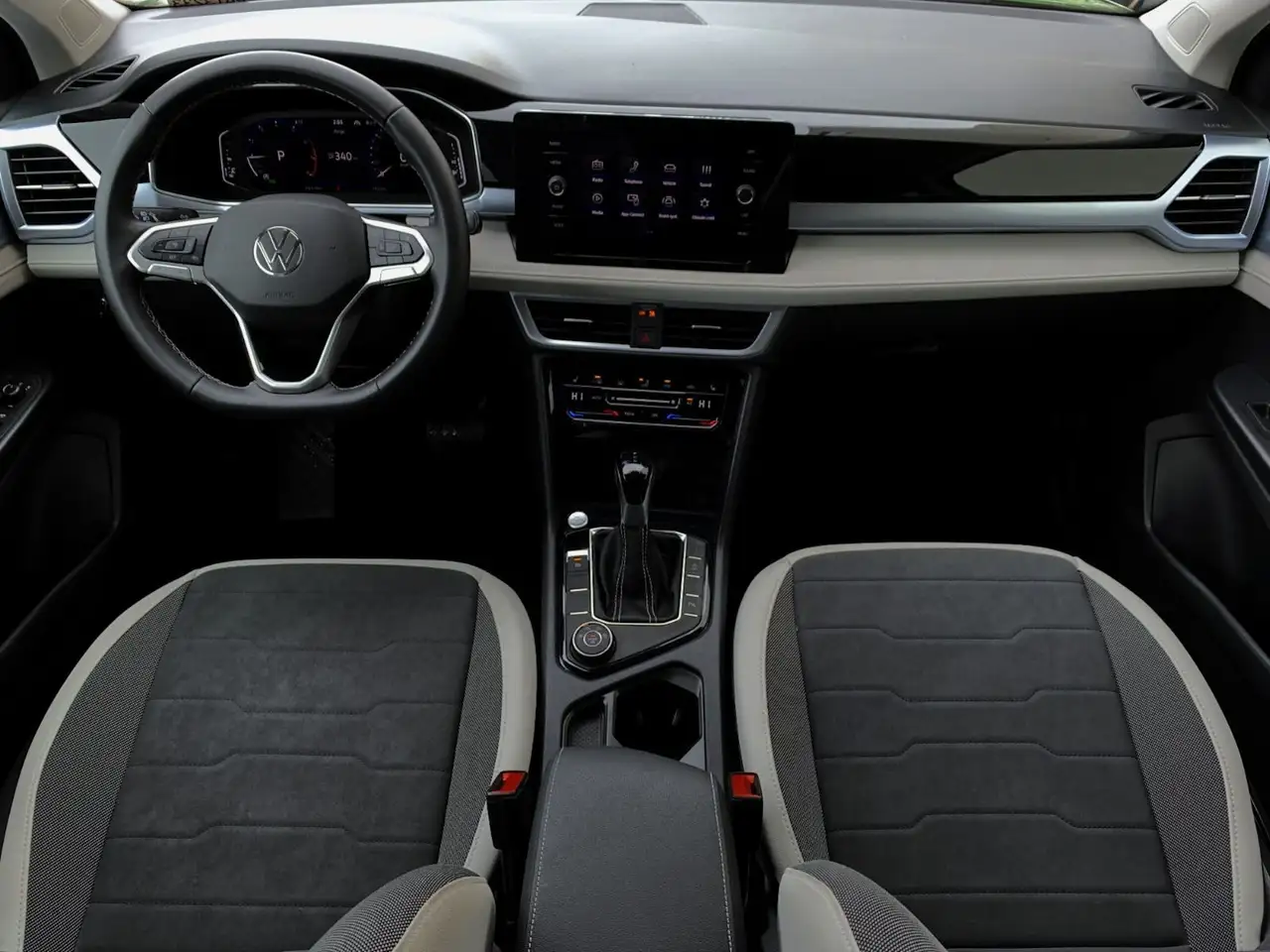 Volkswagen Taos снимка Volkswagen Taos