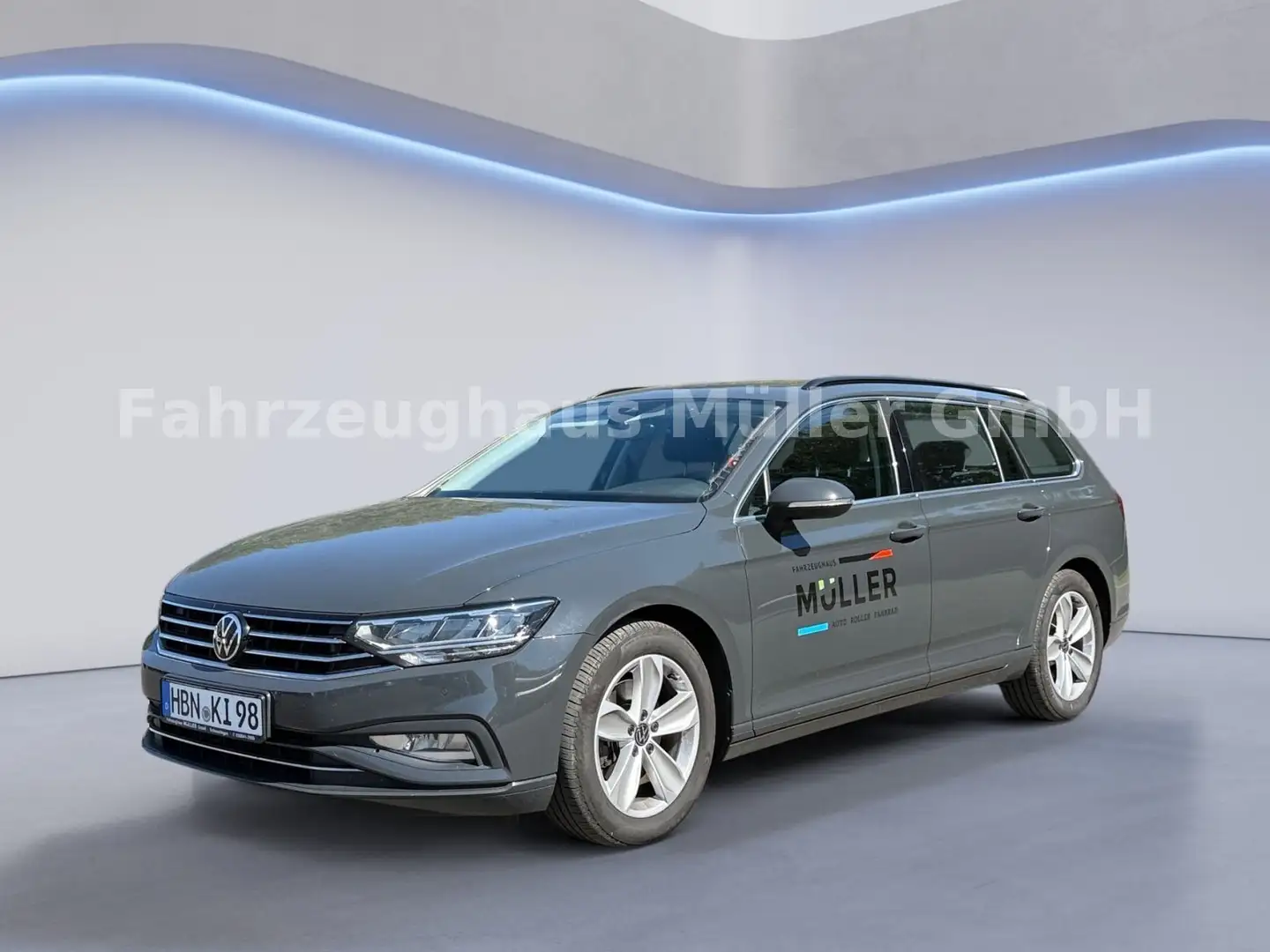 Volkswagen Passat Variant Business 4Motion 200 PS DSG Noir - 1