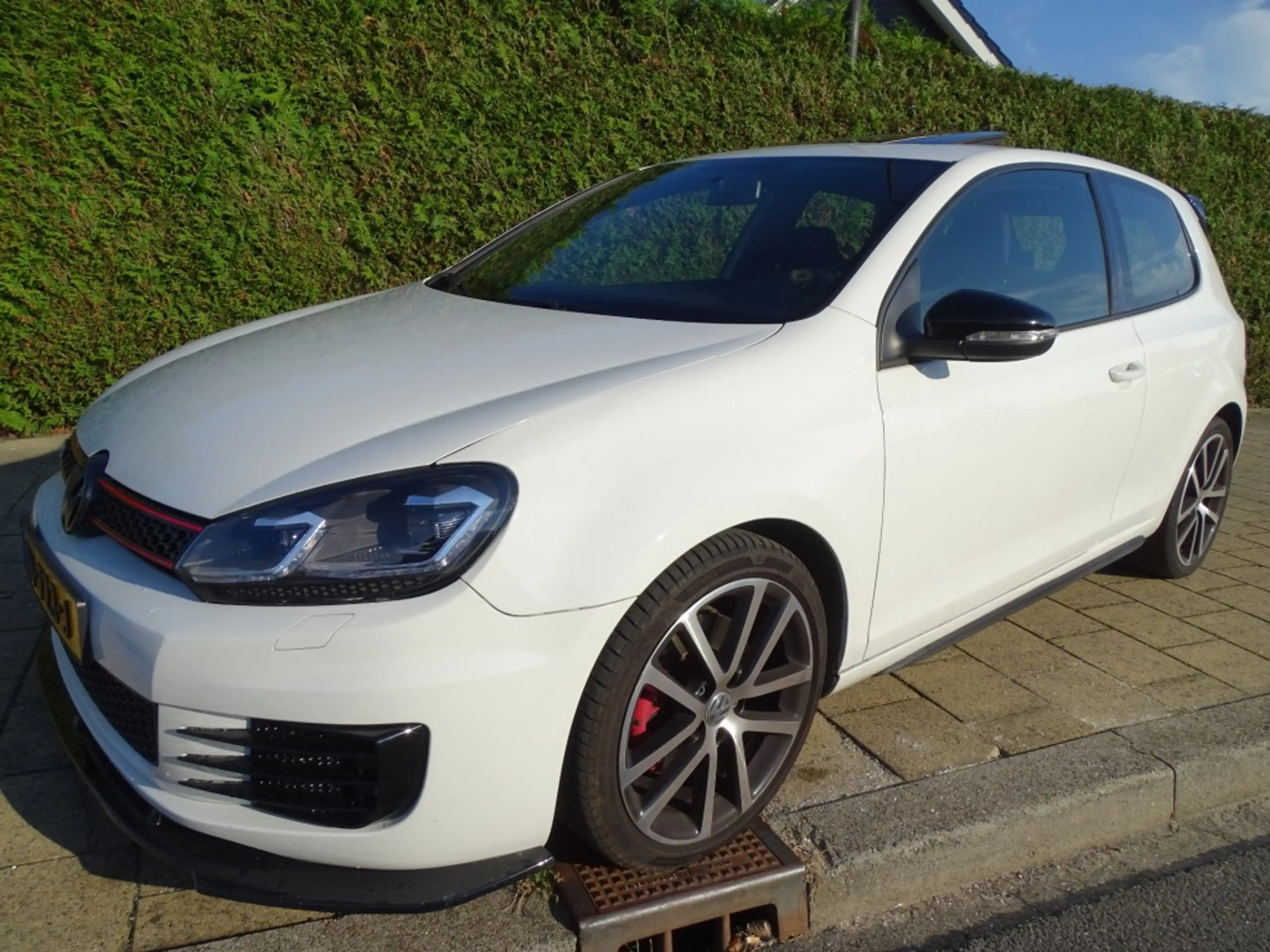Volkswagen Golf GTI 2.0 GTI EDITION - Panodak - Blth - Motor Monitor -