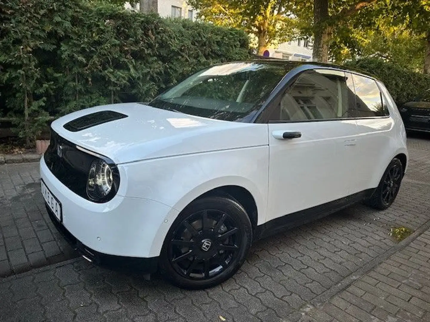 Honda e Honda e ADVANCE PAKET|PANORAMA|KAMERA|NAVI|360° Weiß - 1