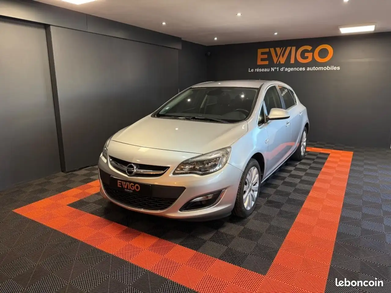 Opel Astra 1.4 T 140 COSMO