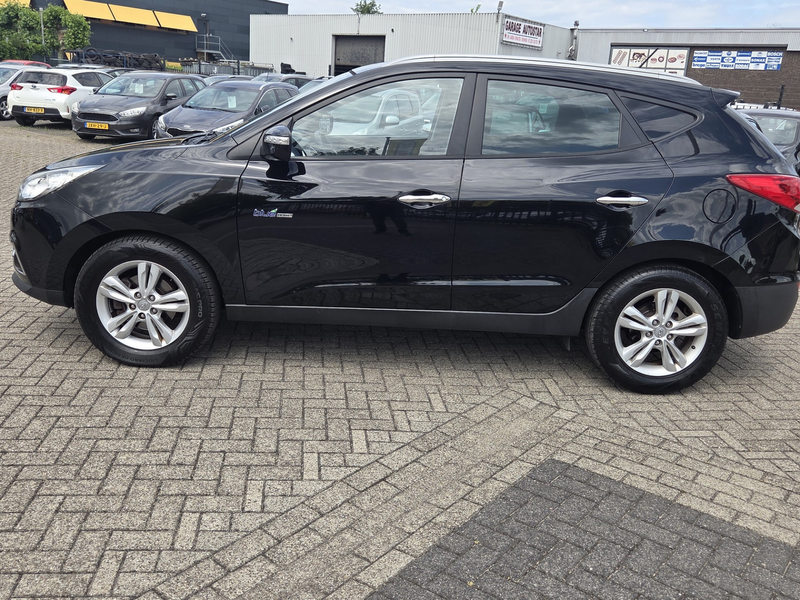 Hyundai iX35 1.6i GDI Pro/TERKHAK/NAVI/CAMERA — photo 8