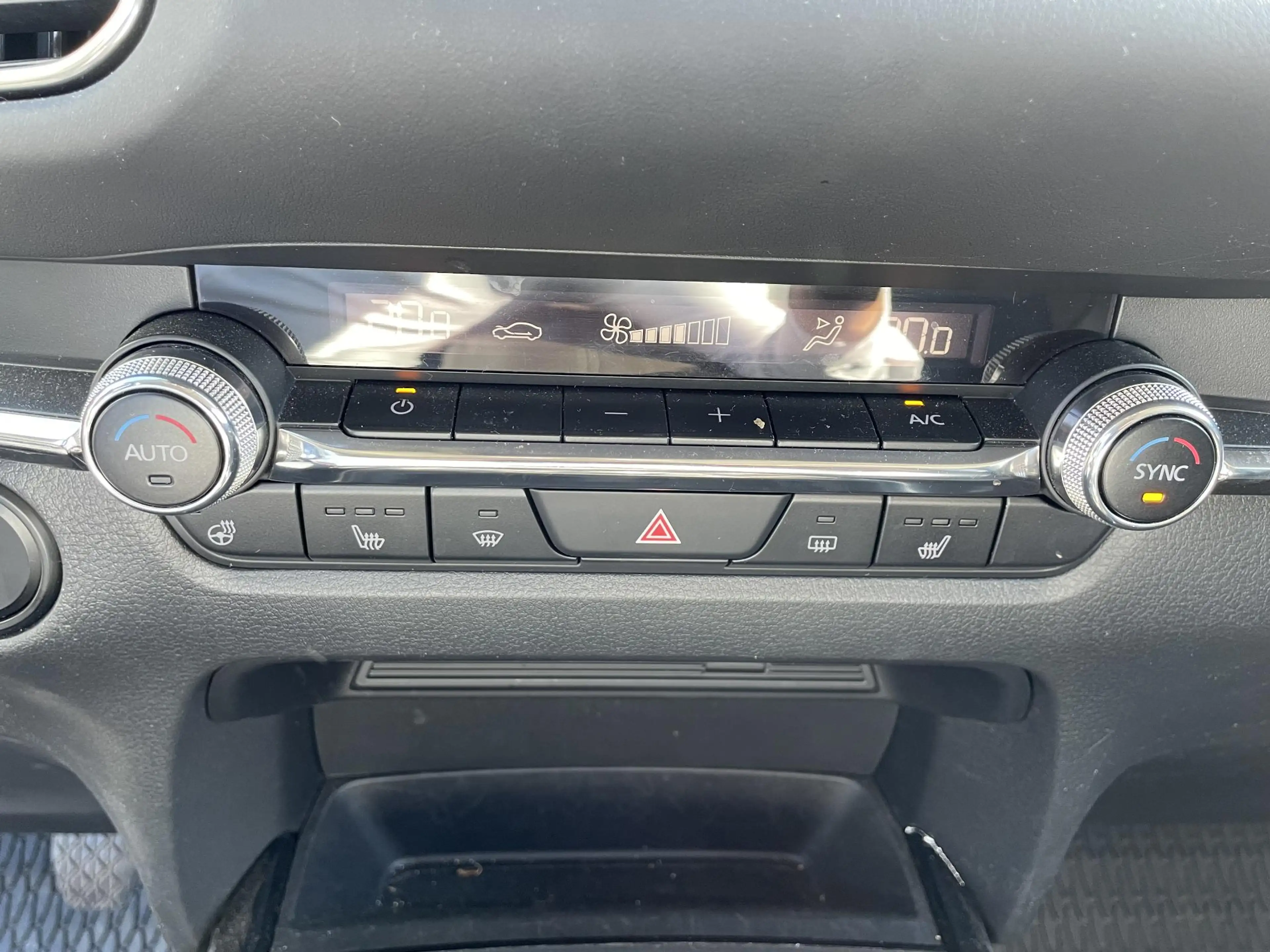 Mazda CX-30 2.0 e-SkyActiv-X M Hybrid Comfort Automaat, Trekha — photo 20