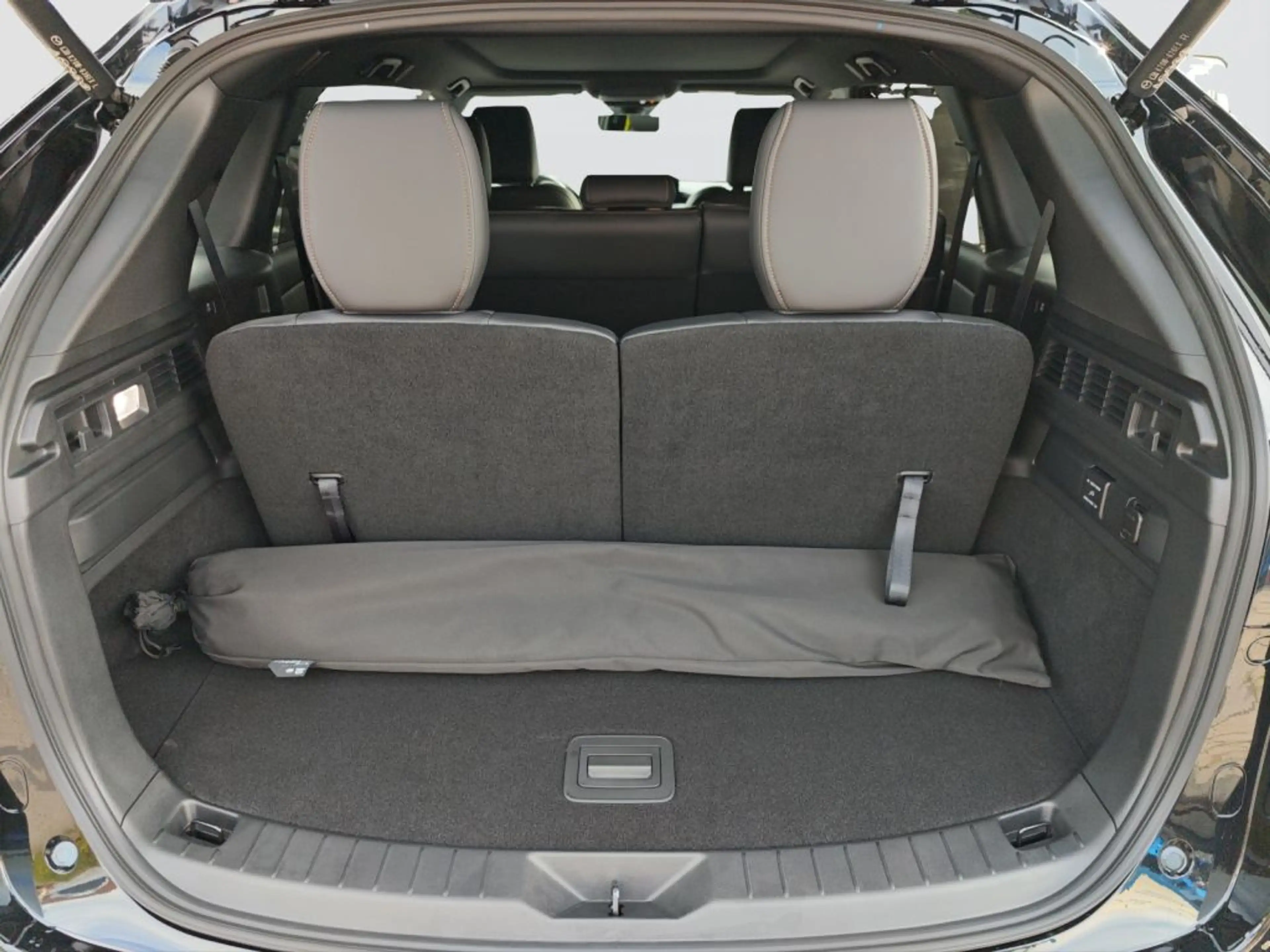 Mazda CX-80 e-SKYACTIV-D 254 M HYBRID AWD HOMURA PLUS — photo 13
