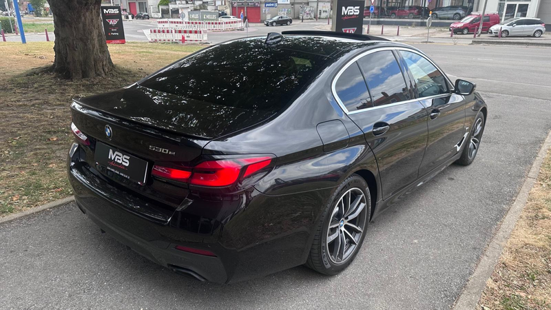 BMW 520 *D PACK M * LED* CAMERA* TOIT OUVRANT* RADAR AV/AR* — photo 9