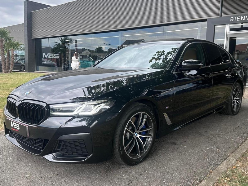 BMW 520 *D PACK M * LED* CAMERA* TOIT OUVRANT* RADAR AV/AR*