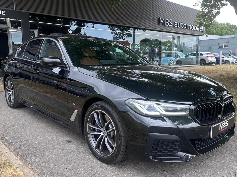 BMW 520 *D PACK M * LED* CAMERA* TOIT OUVRANT* RADAR AV/AR* — photo 2
