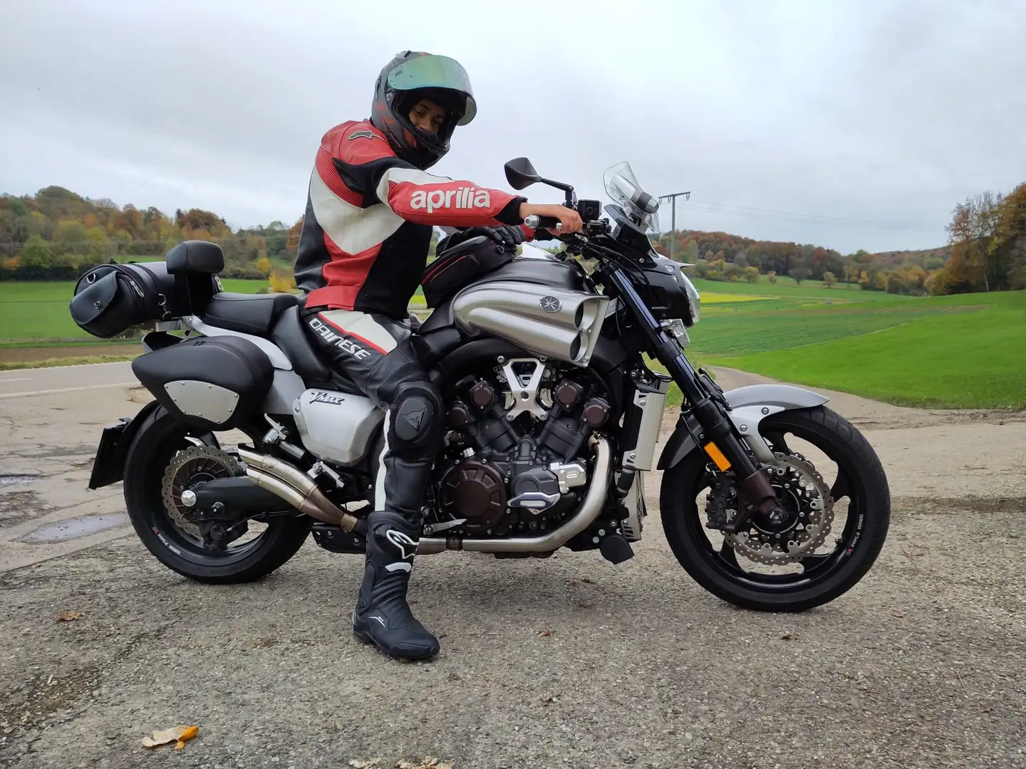 Yamaha Vmax 1700 Gri - 1