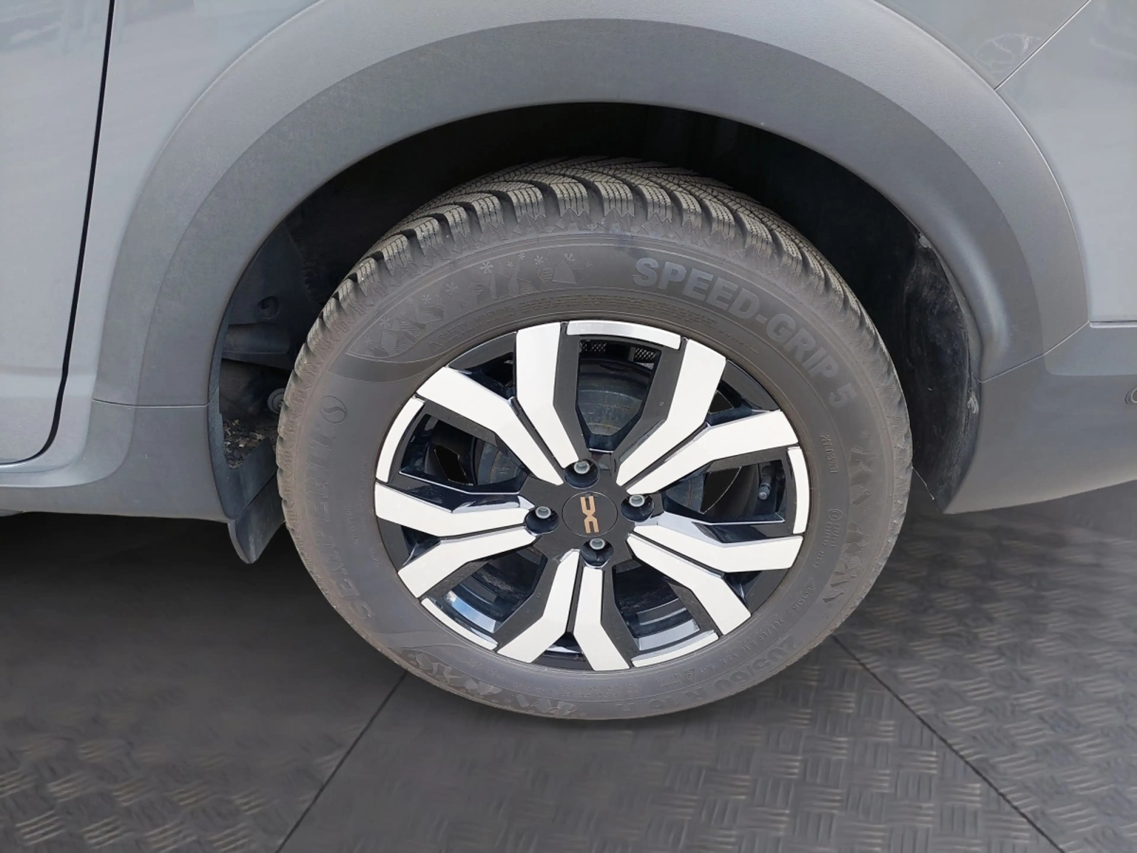 Dacia Jogger Extreme Hybrid 140 5-sitzig — photo 13