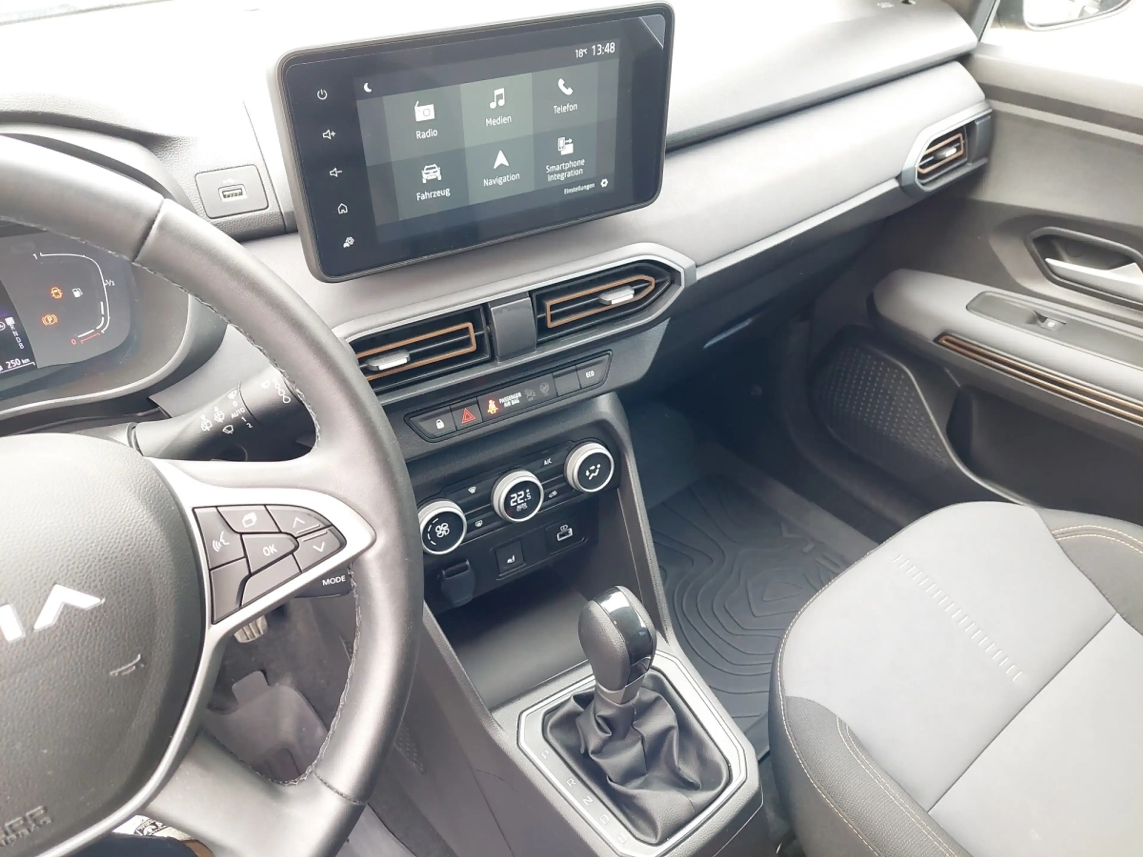 Dacia Jogger Extreme Hybrid 140 5-sitzig — photo 8