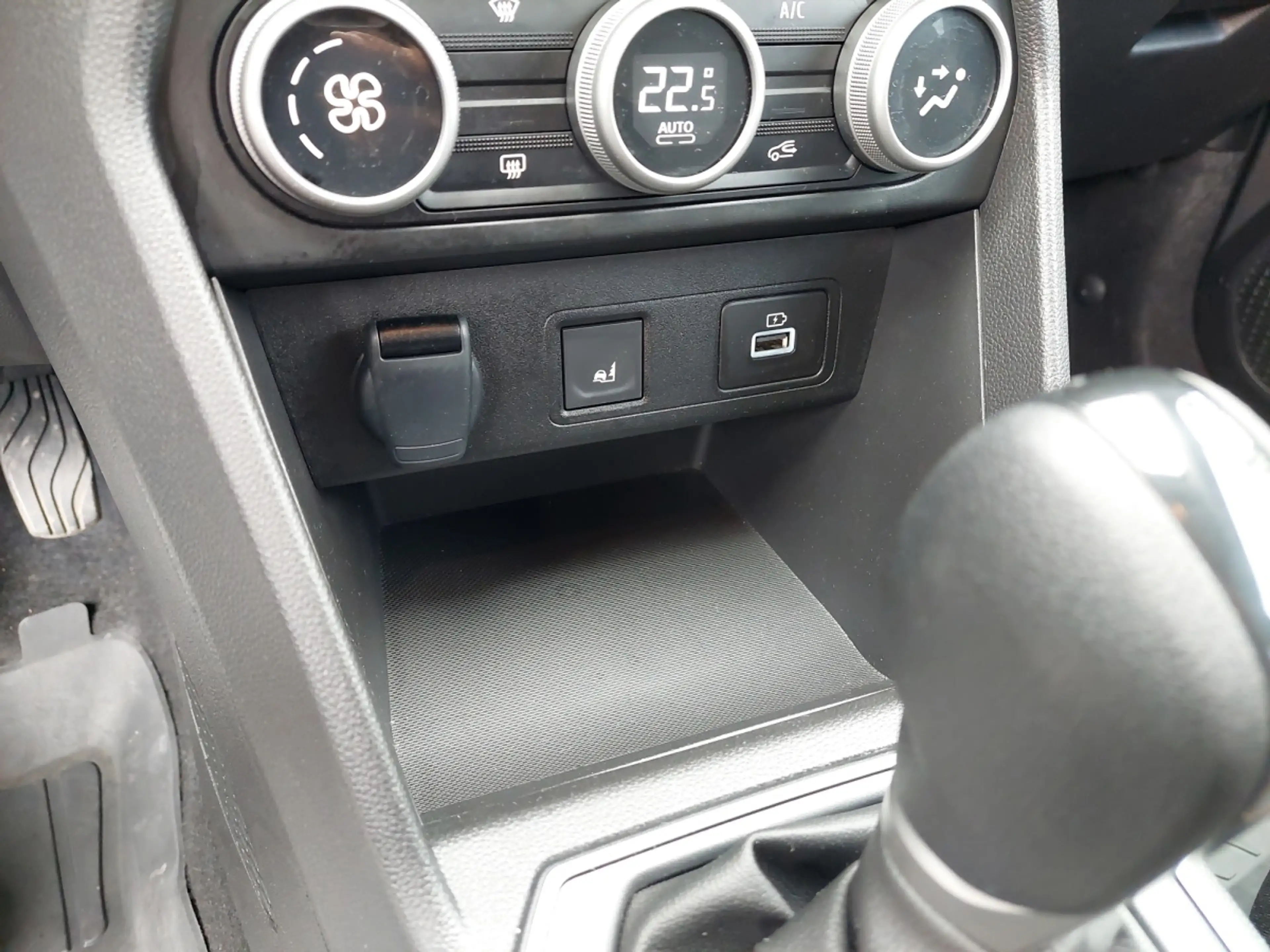 Dacia Jogger Extreme Hybrid 140 5-sitzig — photo 15
