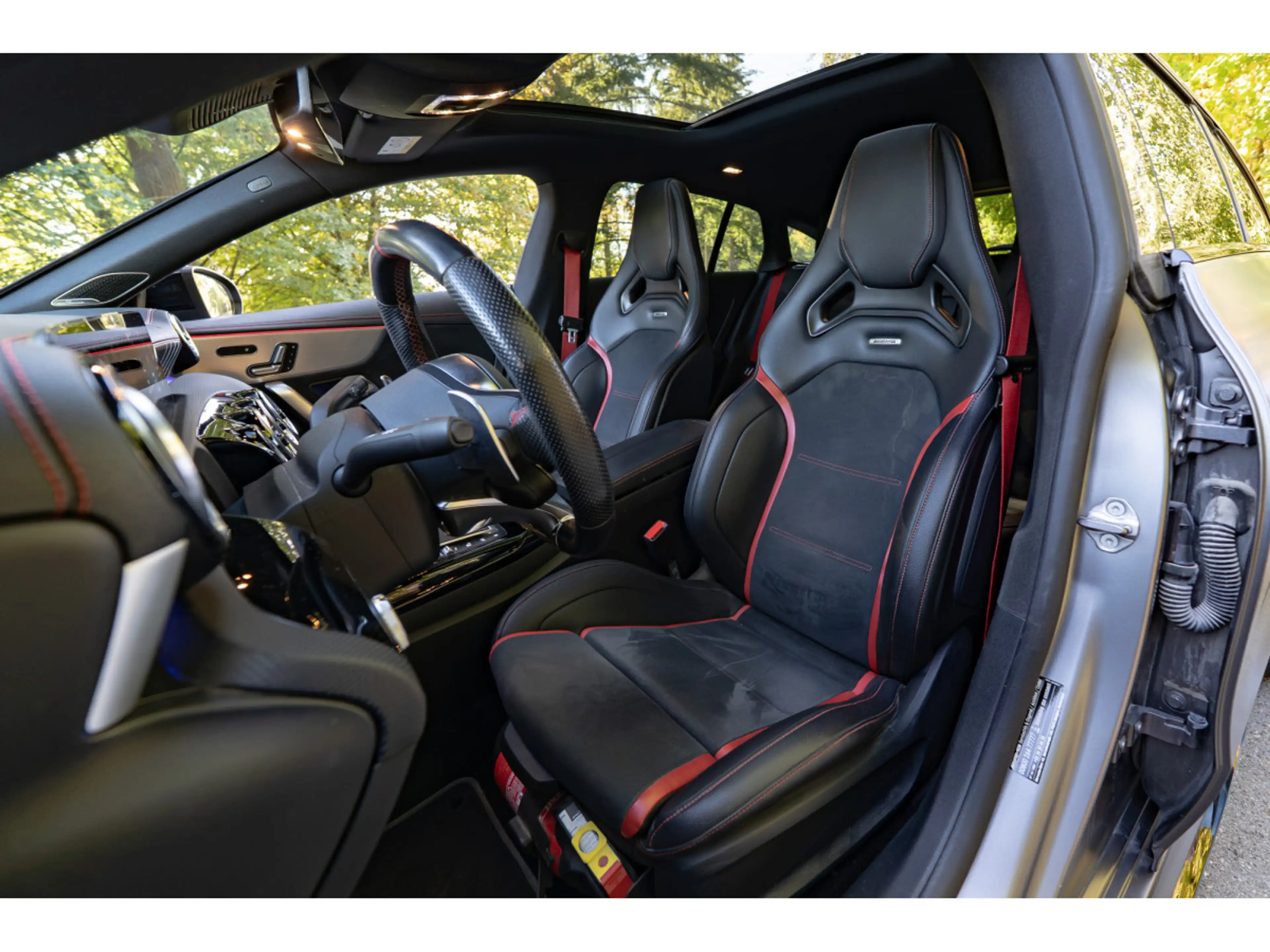 Mercedes-Benz CLA 45 AMG Shooting Brake 45 4MATIC+ — photo 9