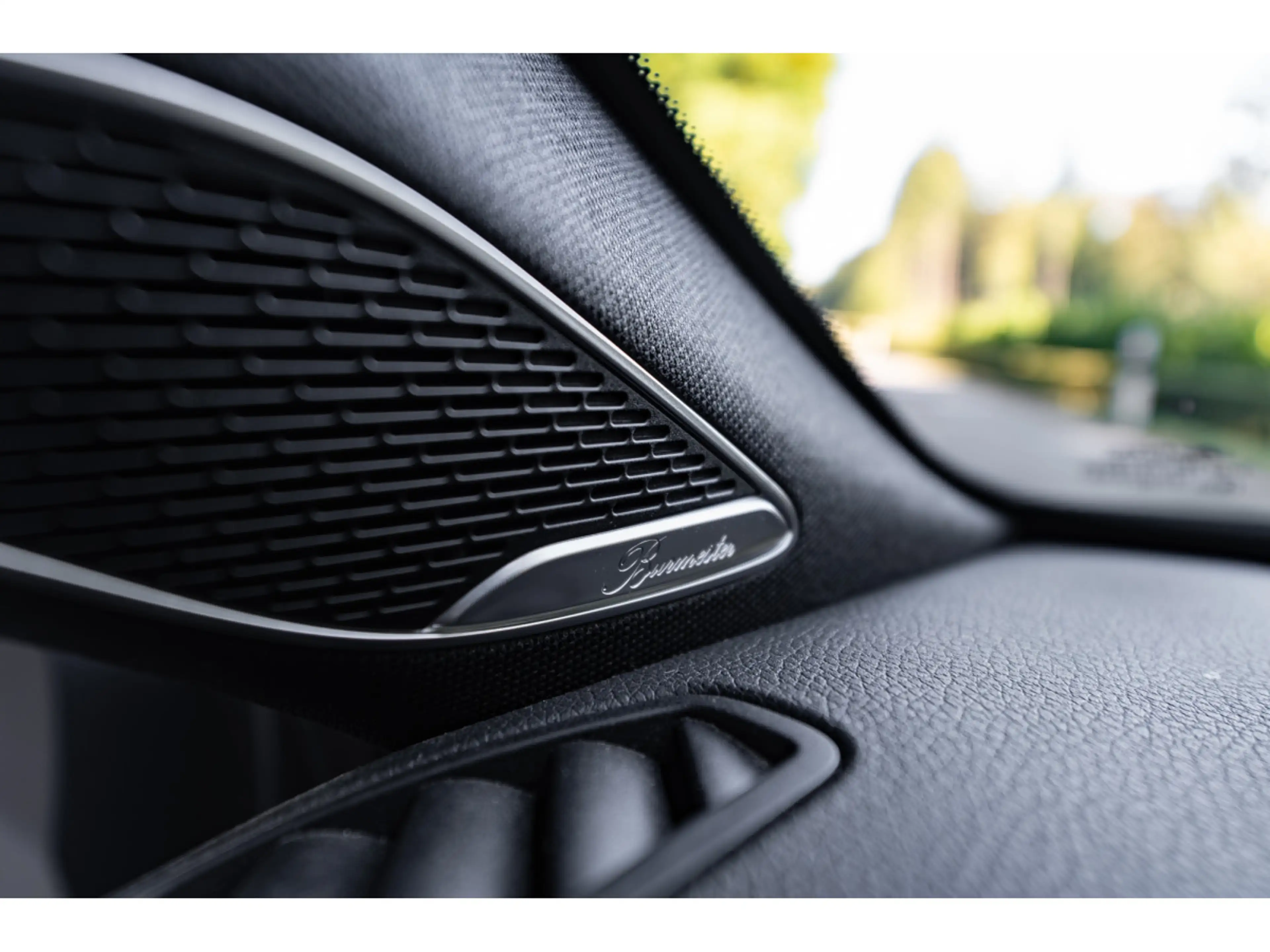 Mercedes-Benz CLA 45 AMG Shooting Brake 45 4MATIC+ — photo 15