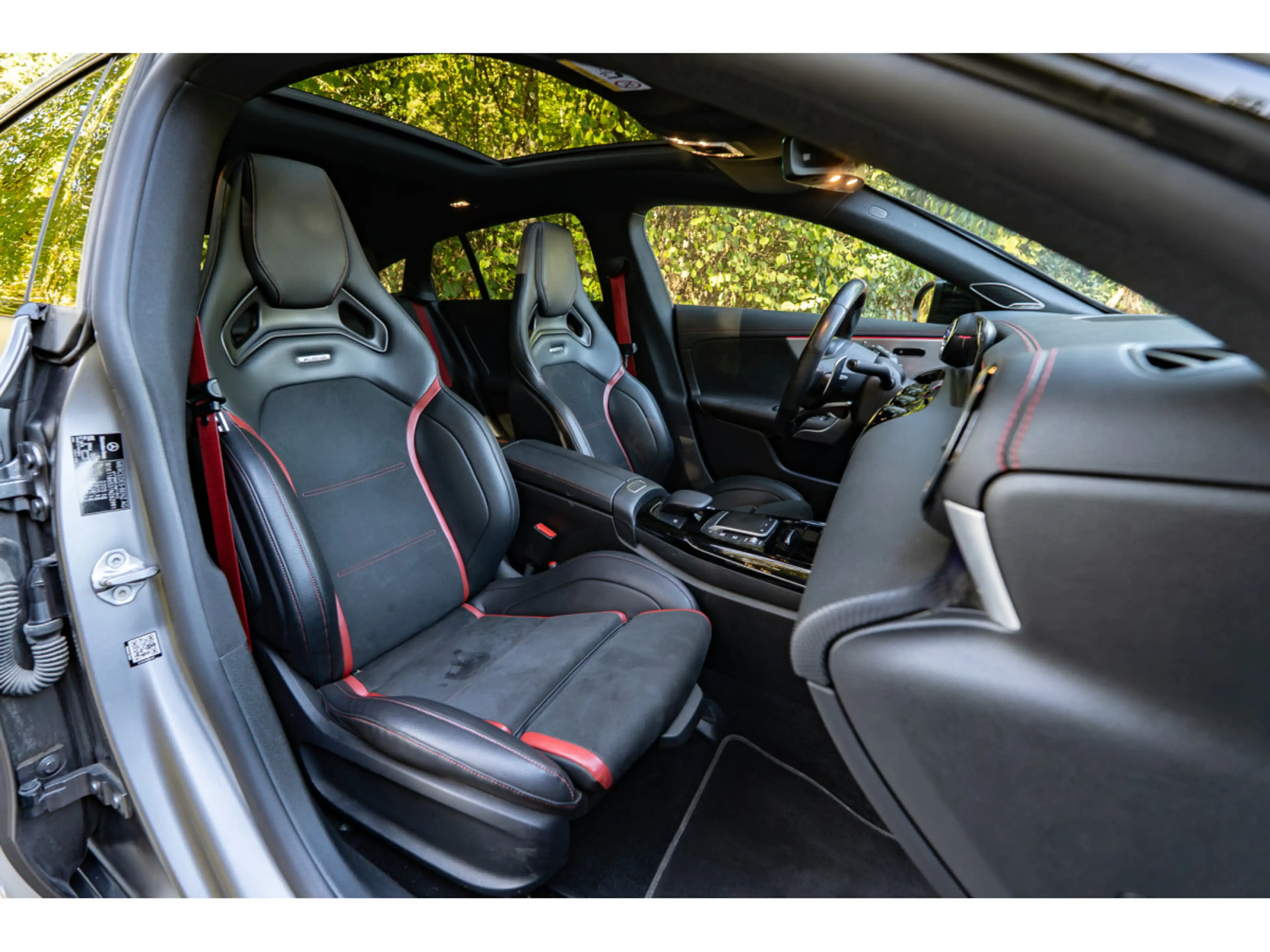 Mercedes-Benz CLA 45 AMG Shooting Brake 45 4MATIC+ — photo 10