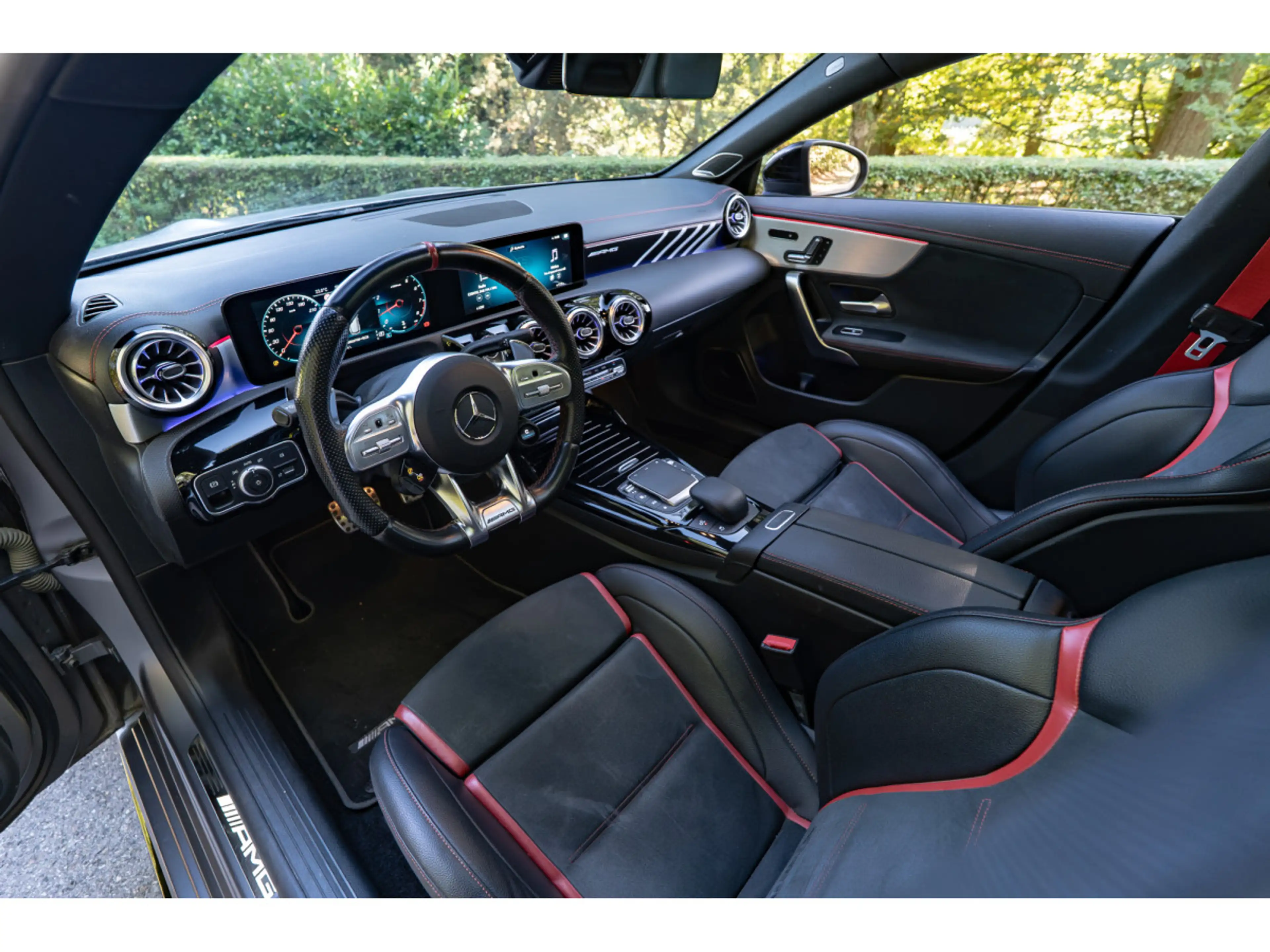 Mercedes-Benz CLA 45 AMG Shooting Brake 45 4MATIC+ — photo 8