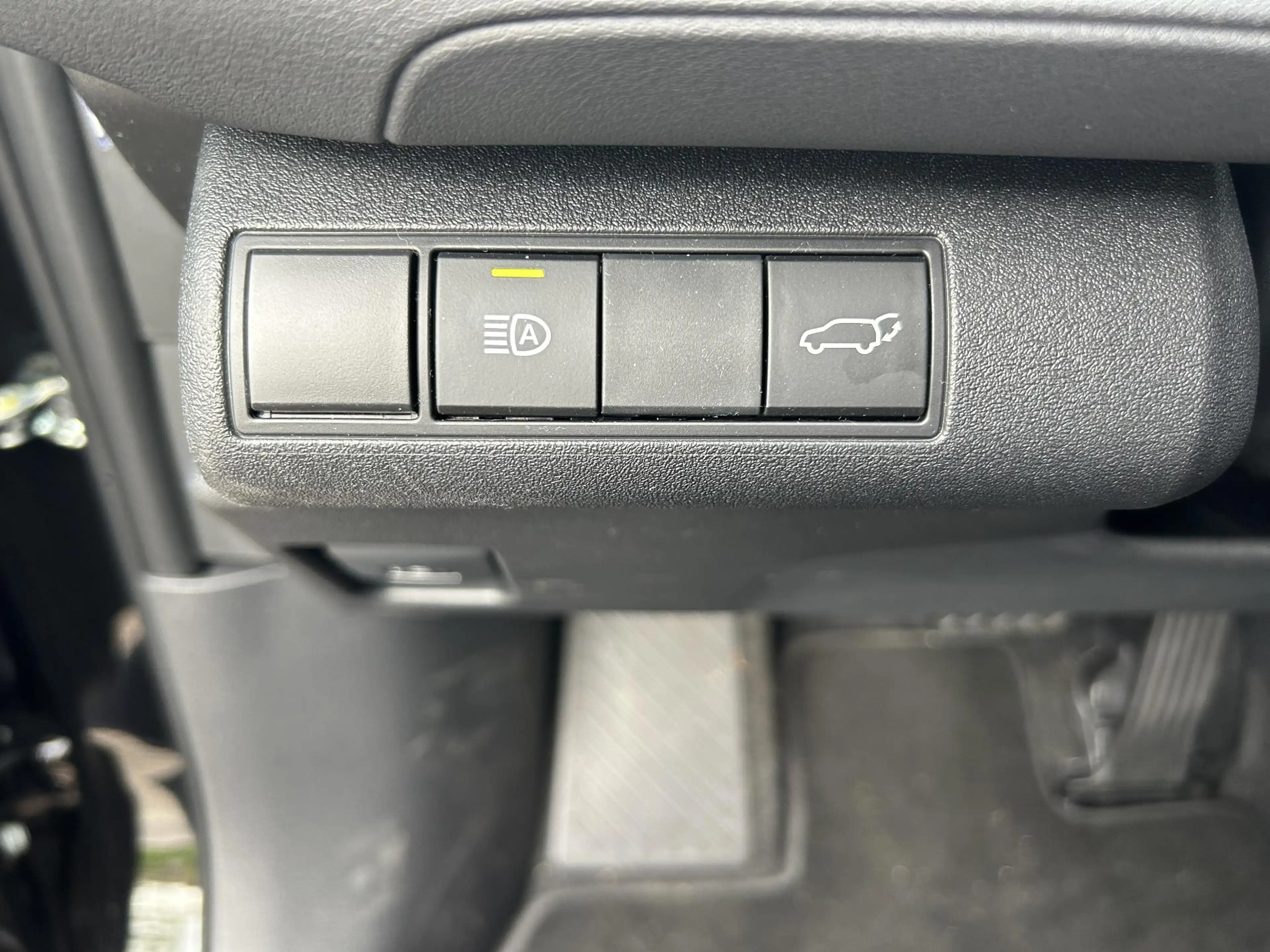 Toyota C-HR+ First Edition 77 kWh — photo 14
