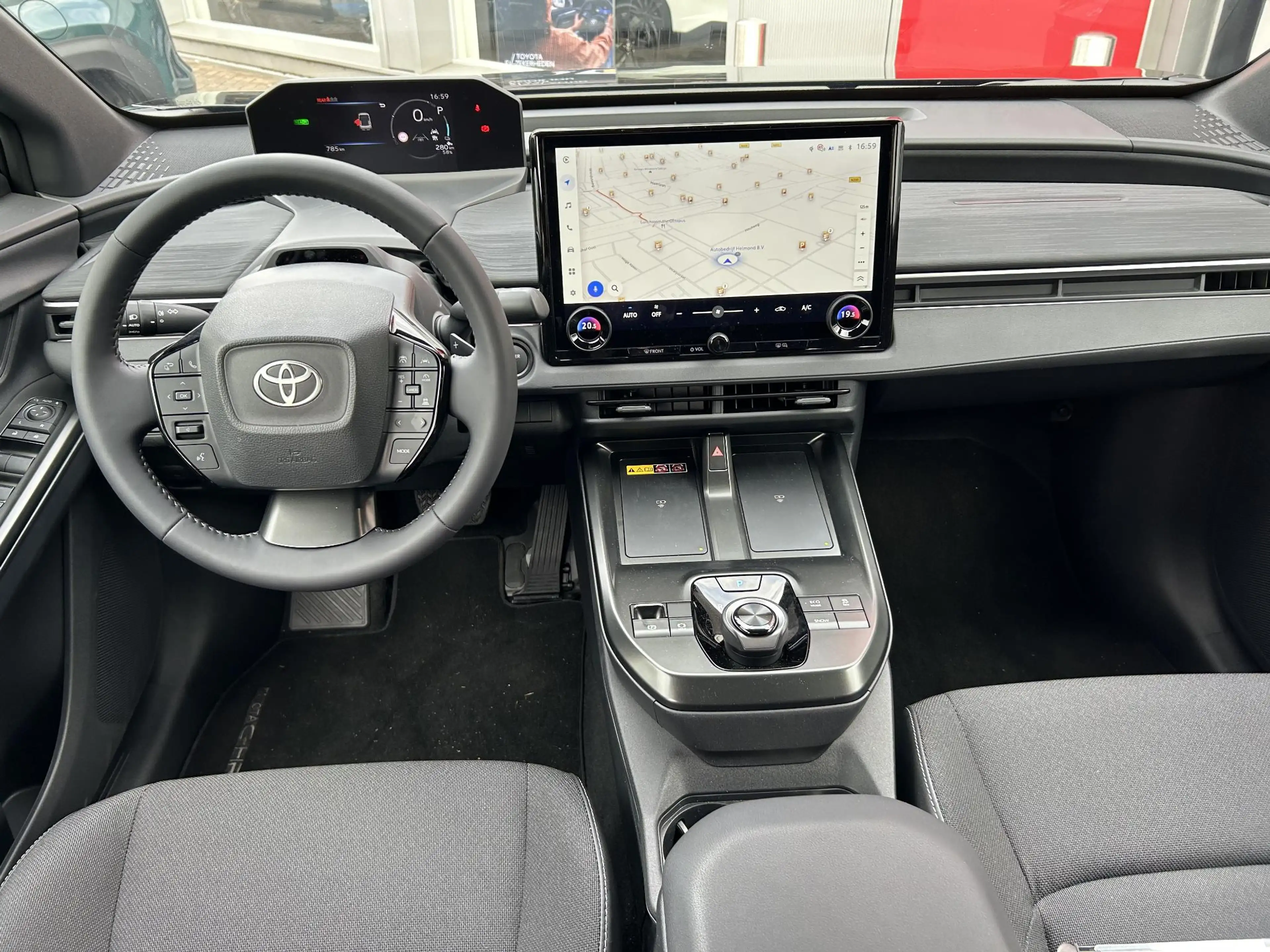 Toyota C-HR+ First Edition 77 kWh — photo 13