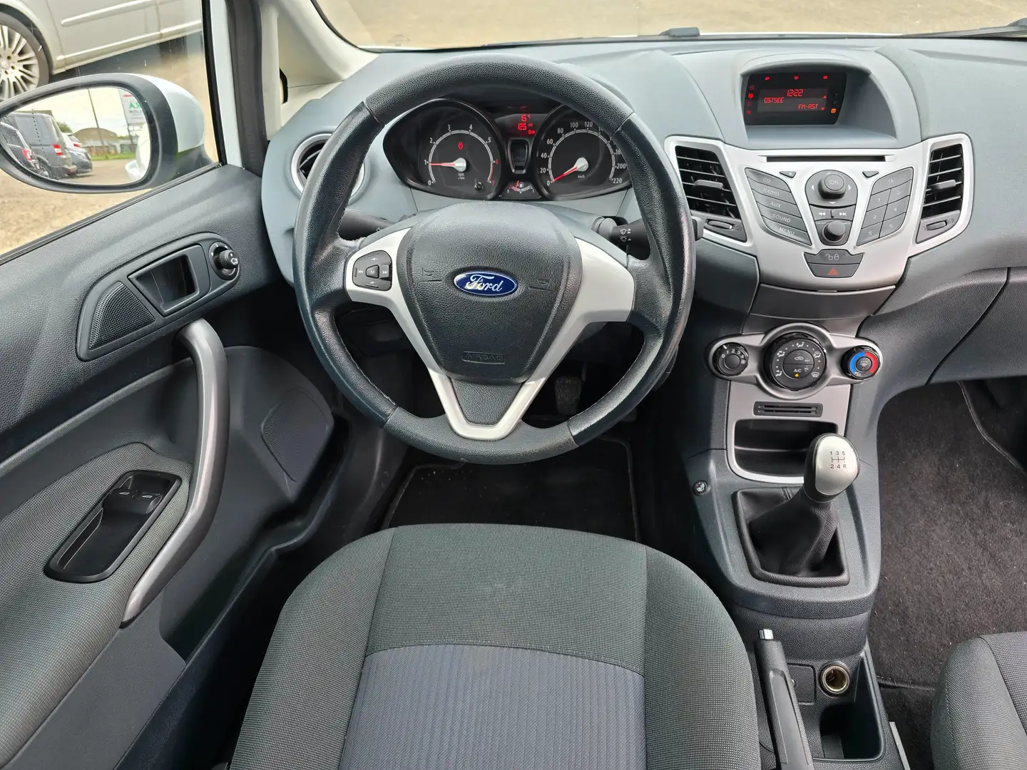 Ford Fiesta Trend Blanc - 2
