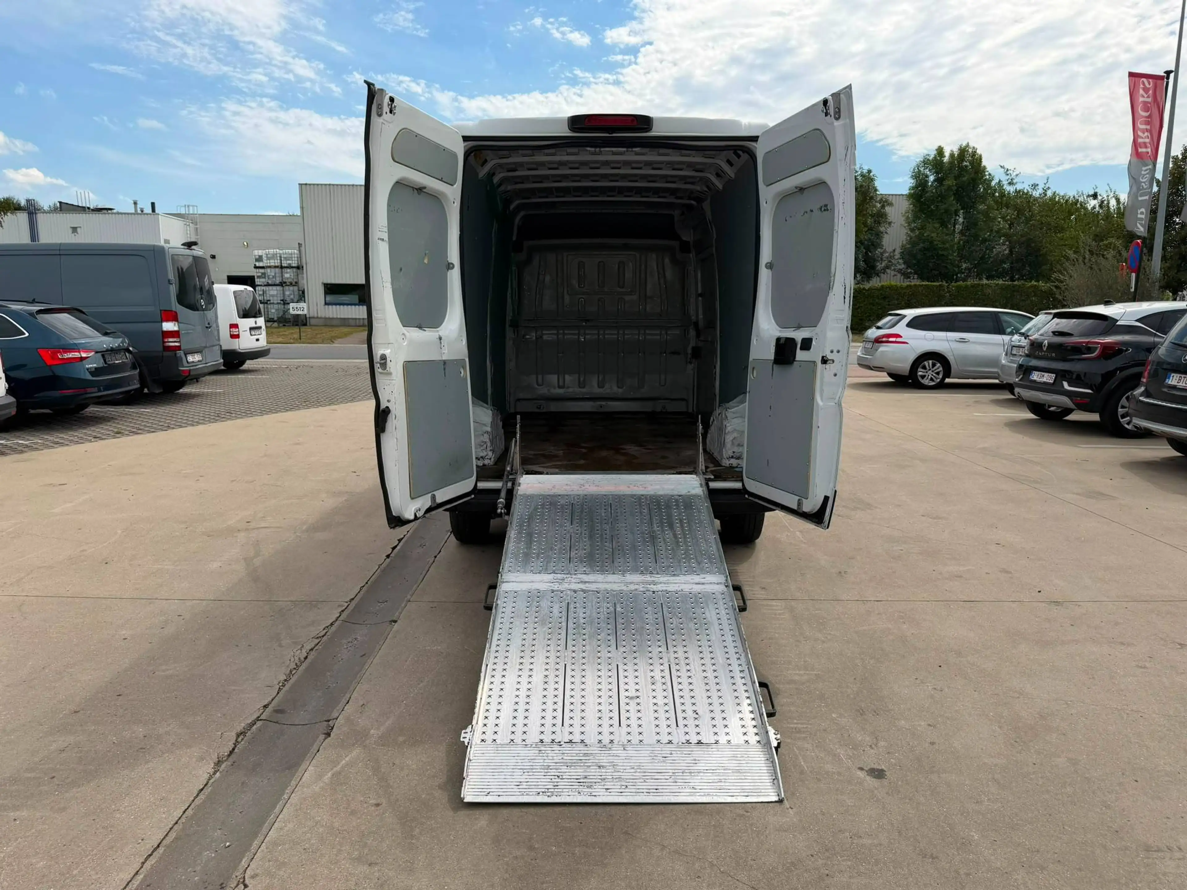 Peugeot Boxer (Stock ID 23525) — photo 7