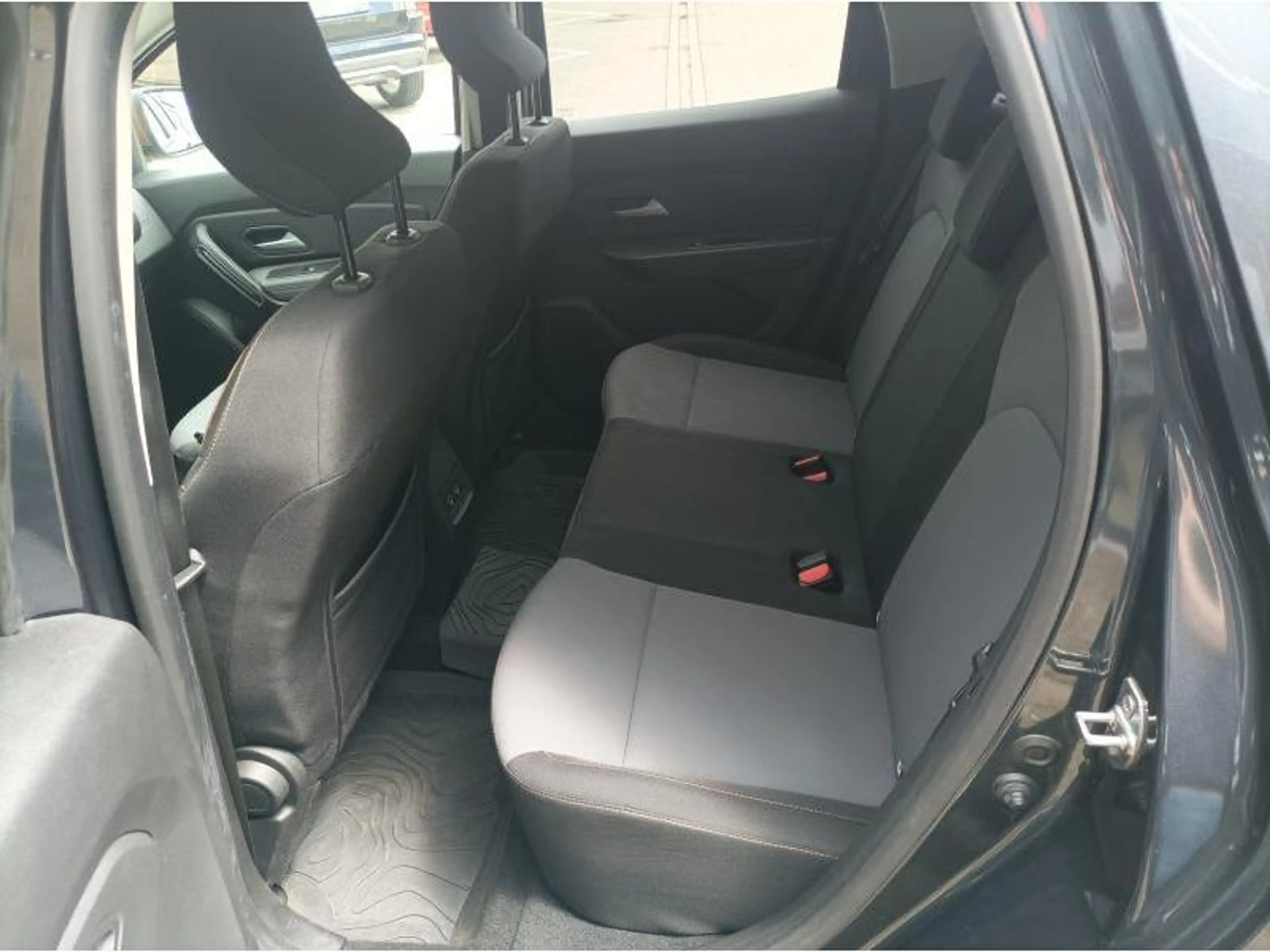 Dacia Duster II Extreme — photo 14