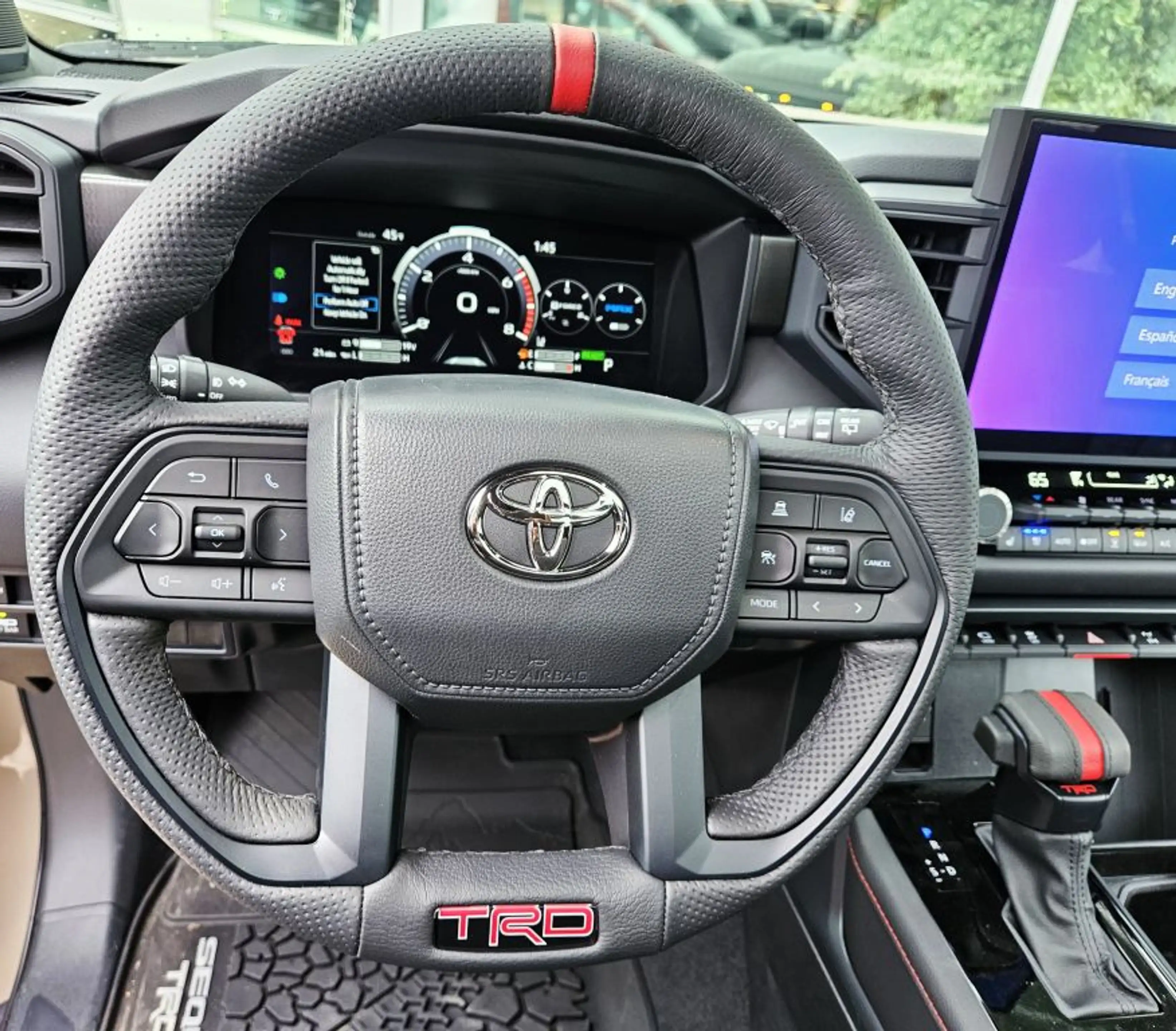Toyota Land Cruiser Sequoia — photo 15