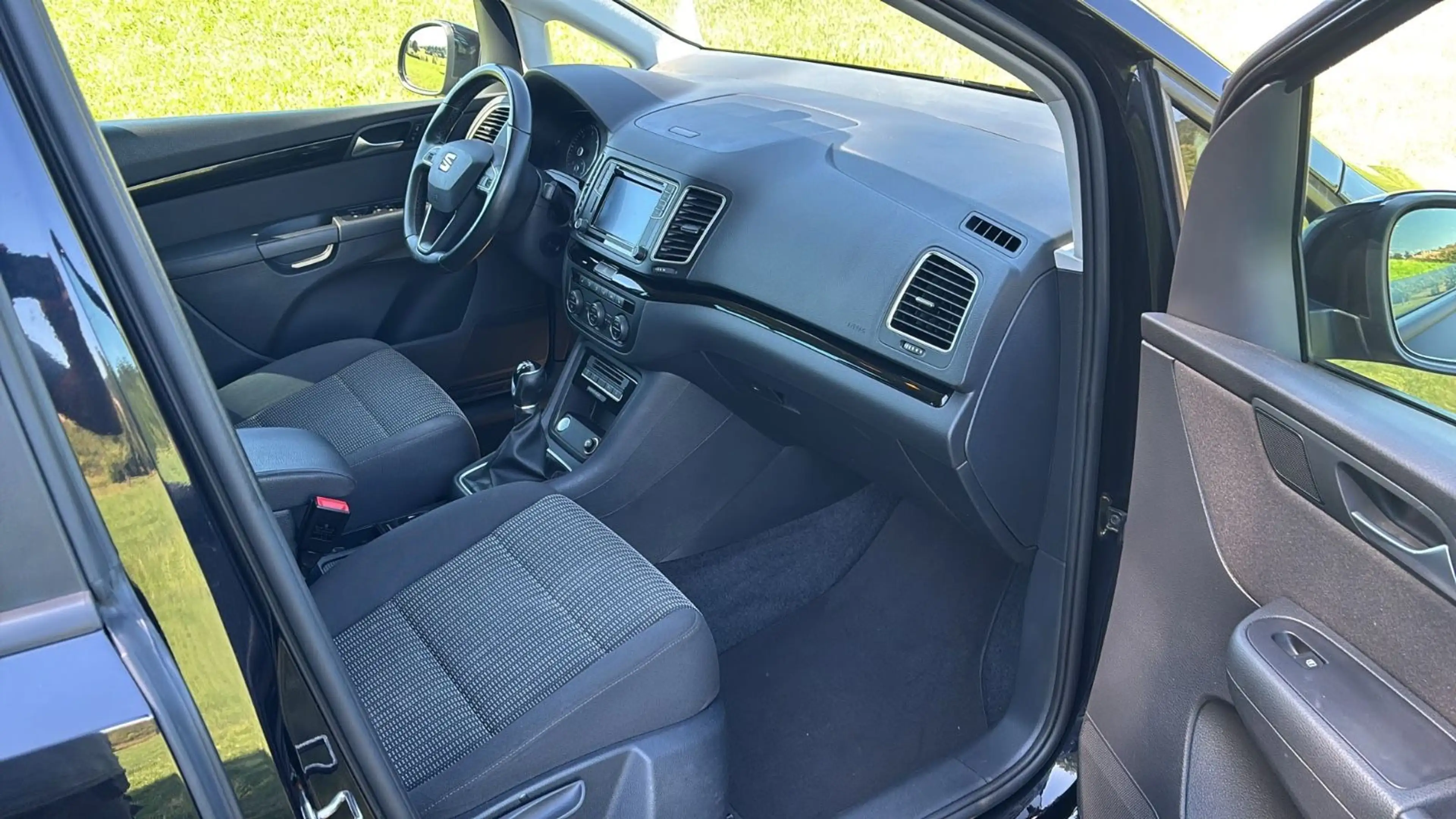 SEAT Alhambra Style 2.0TDI 150ps — photo 11