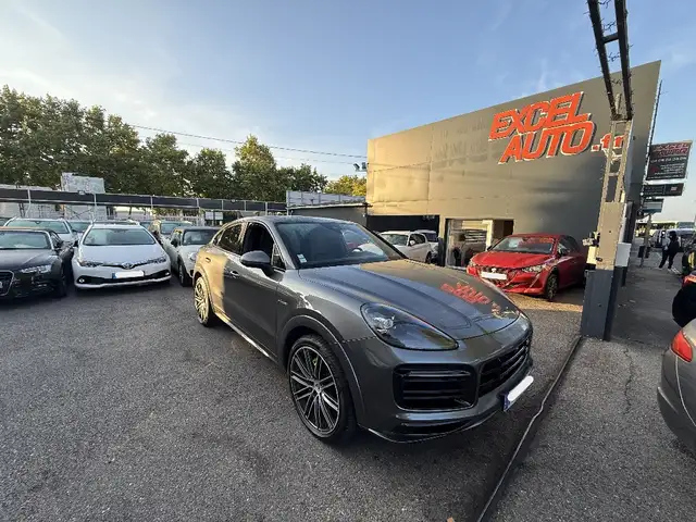 Porsche Cayenne E-Hybrid 3.0 V6 462 ch Tiptronic