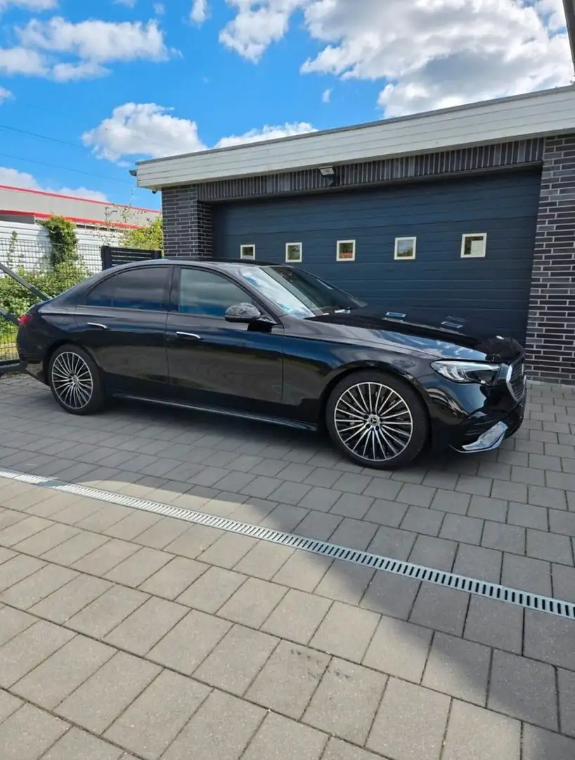 Mercedes-Benz E 220 d AMG Line Advanced/2xAMG+Panor.+Kamera Schwarz - 1