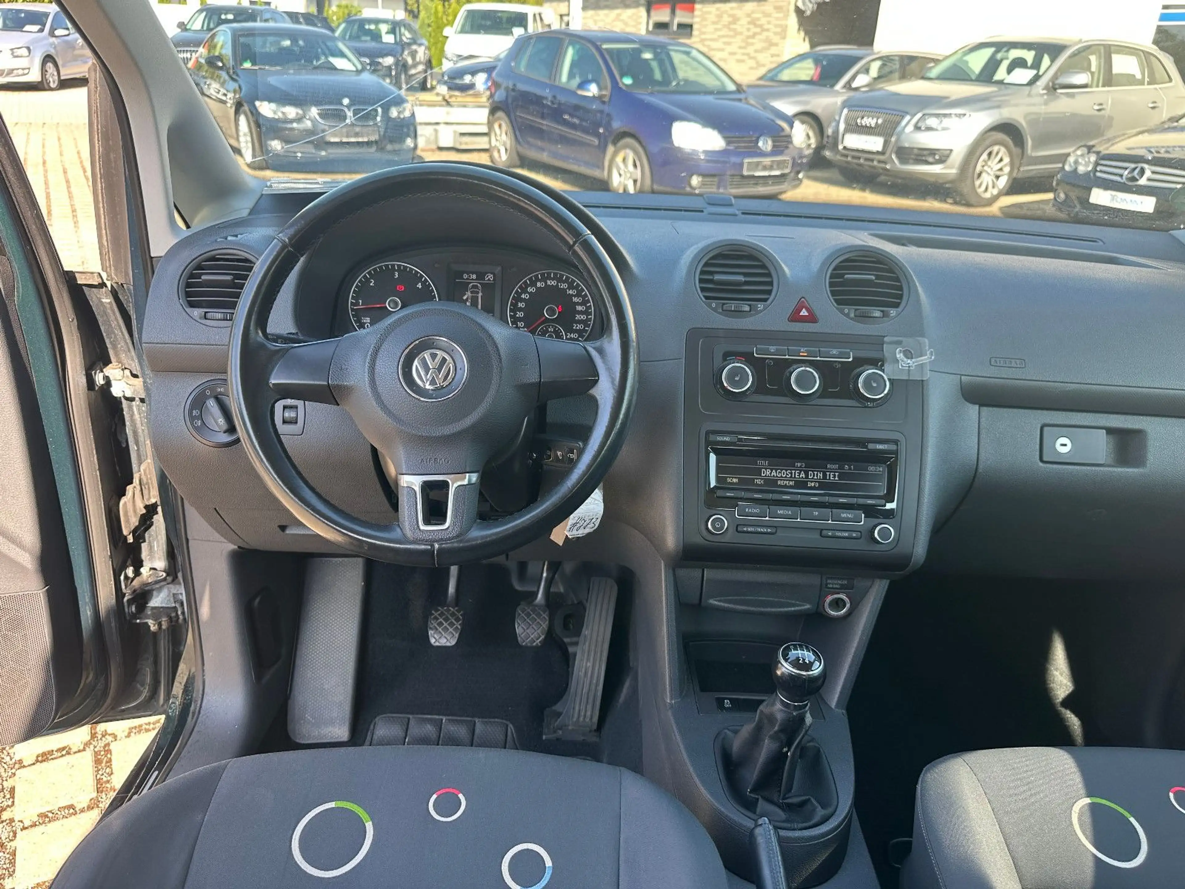 Volkswagen Caddy Roncalli Trendline 1.6 TDI KLIMA / AHK — photo 11