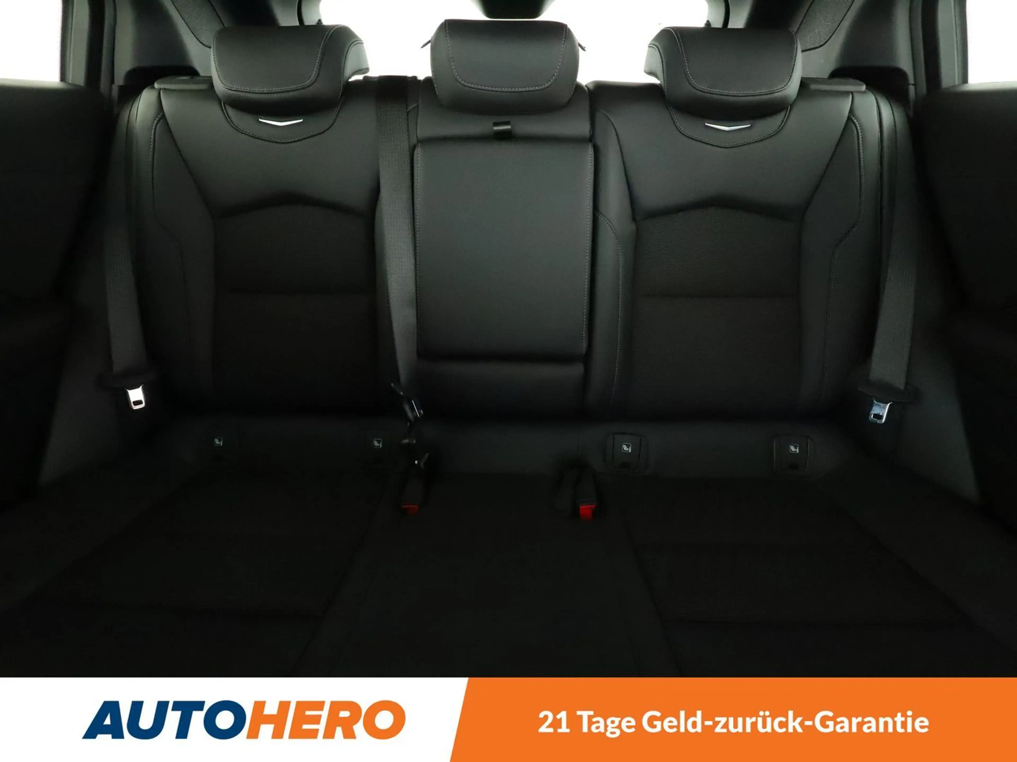 Cadillac XT4 350T Luxury AWD Aut*NAVI*TEMPO*CAM*PDC*SHZ* — photo 15