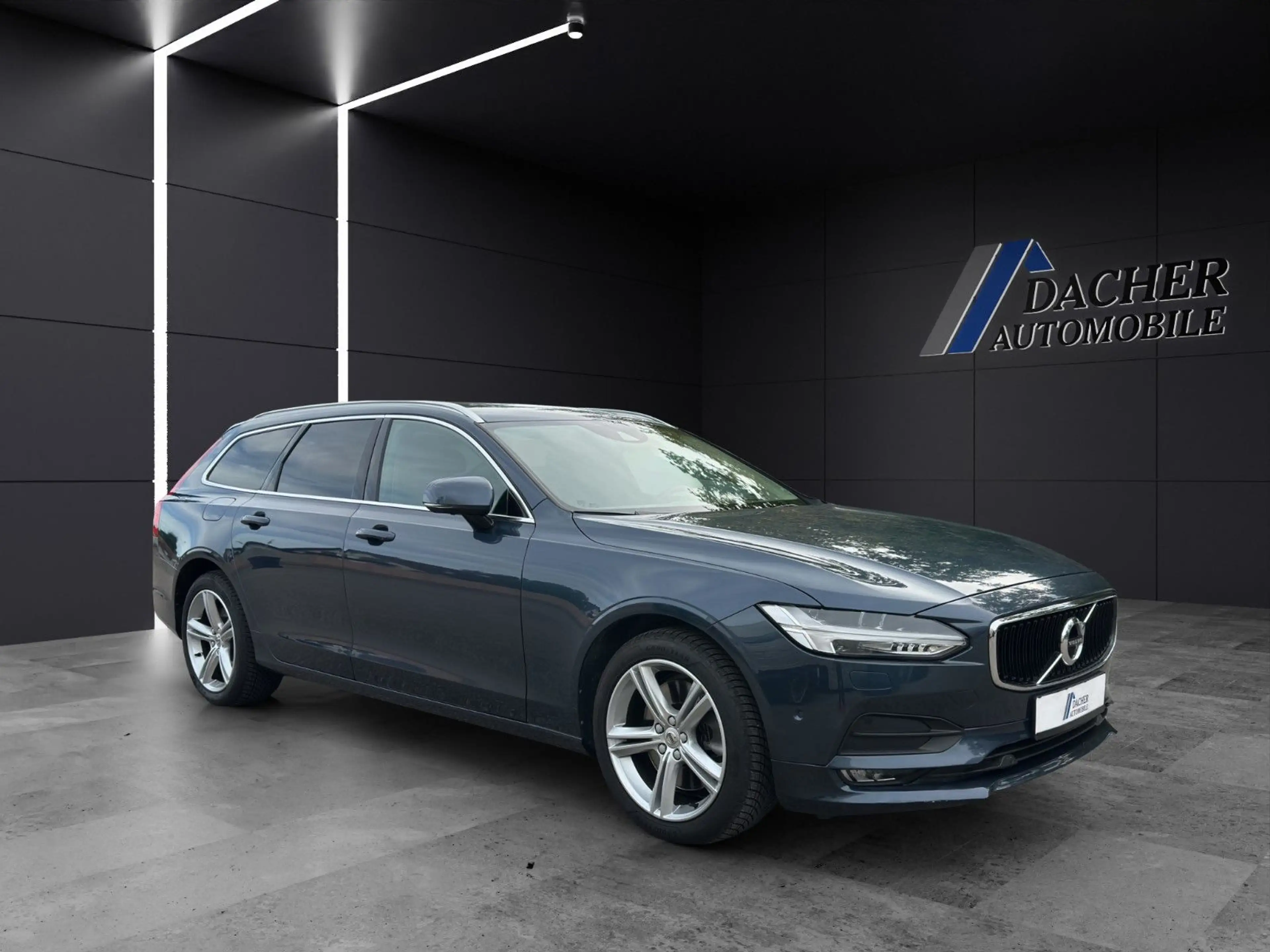 Volvo V90 Momentum, LED, HUD, AHK, ACC, — photo 9