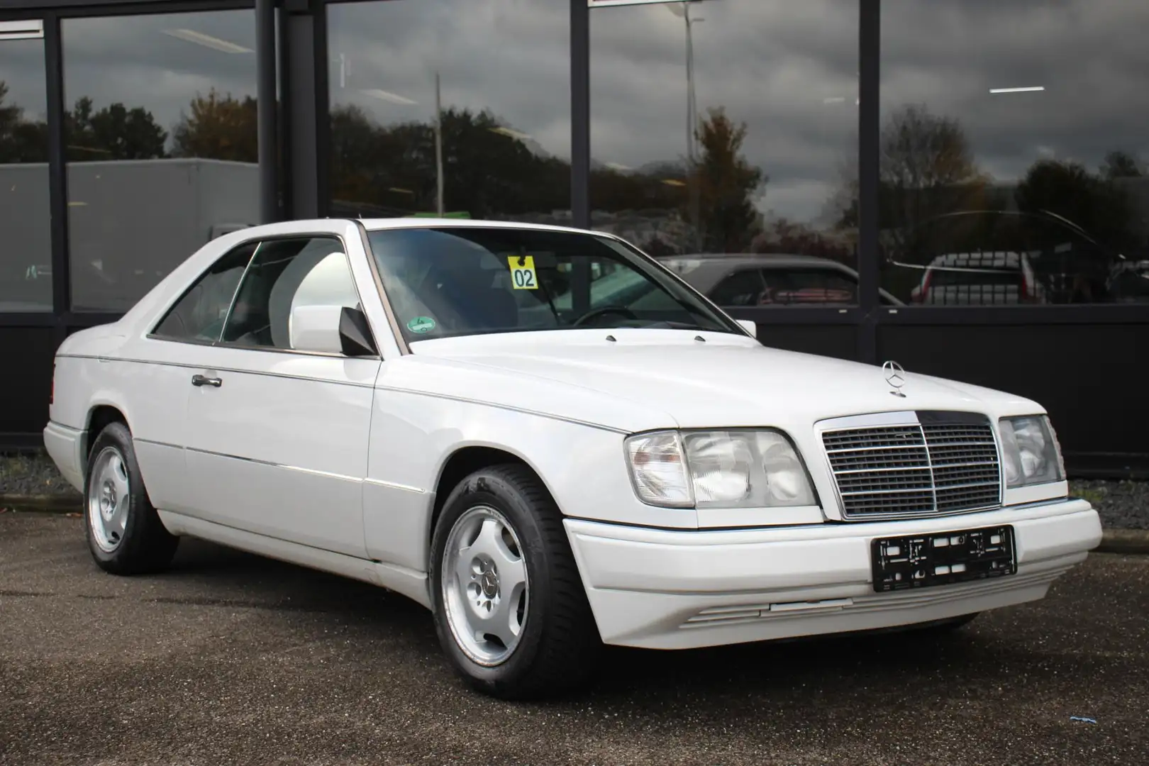 Mercedes-Benz 500 200-serie 200-500 (W124) 220 CE Automaat, ORIGINEE Weiß - 2