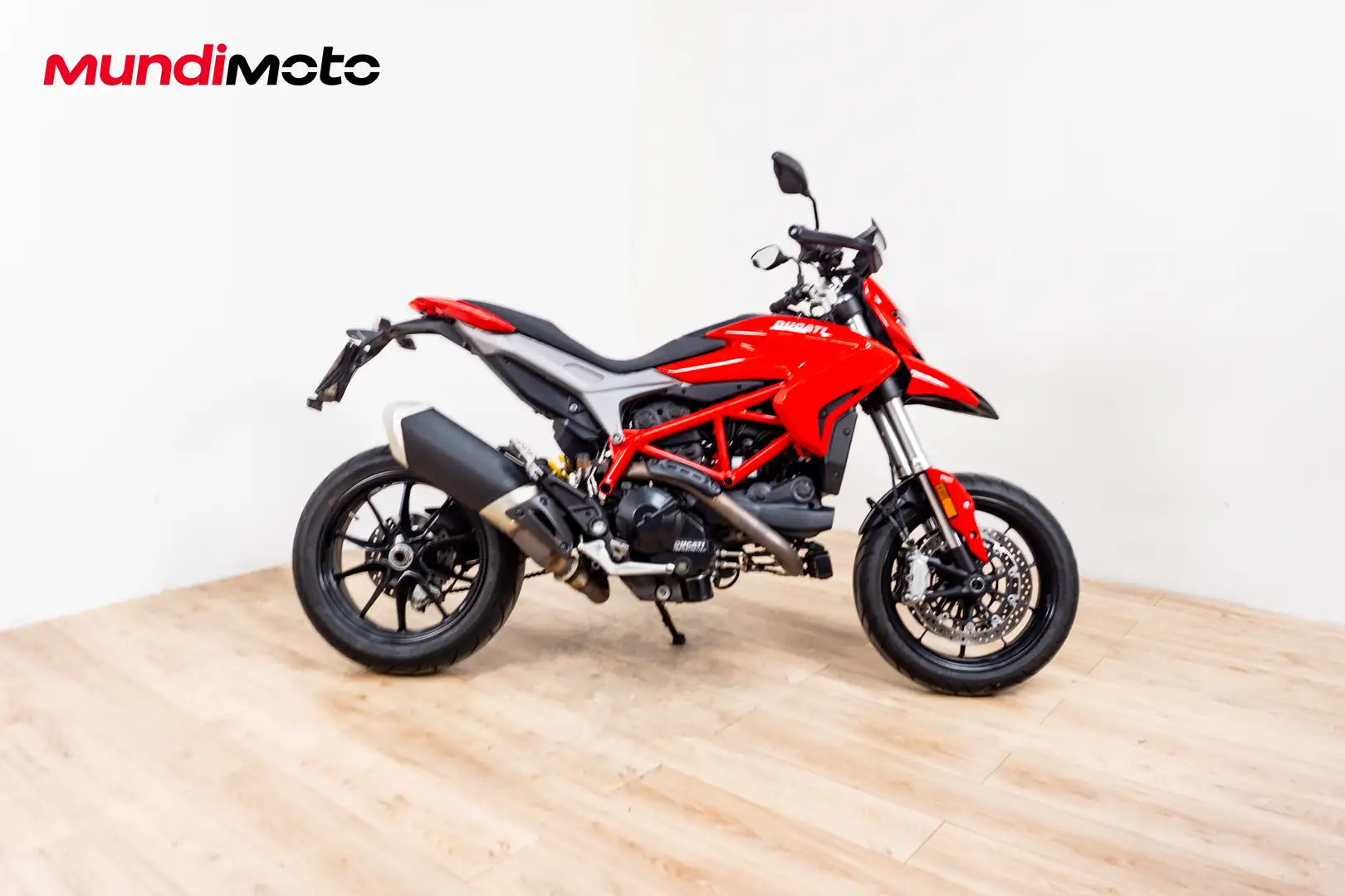 Ducati Hypermotard 939 - 1