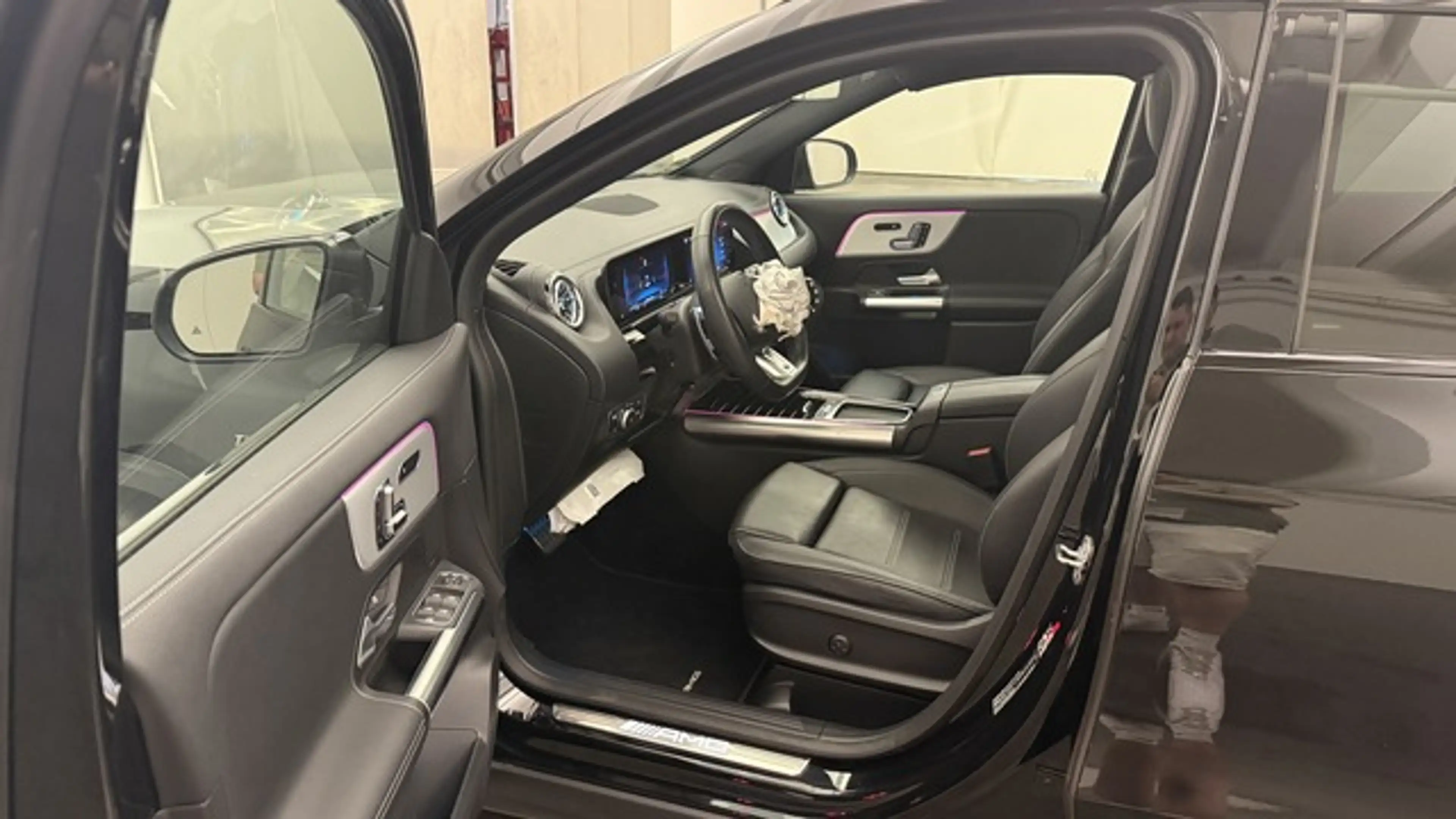 Mercedes-Benz GLA 35 AMG 4Matic Speedshift DCT 8G *HUD*Pano* — photo 6