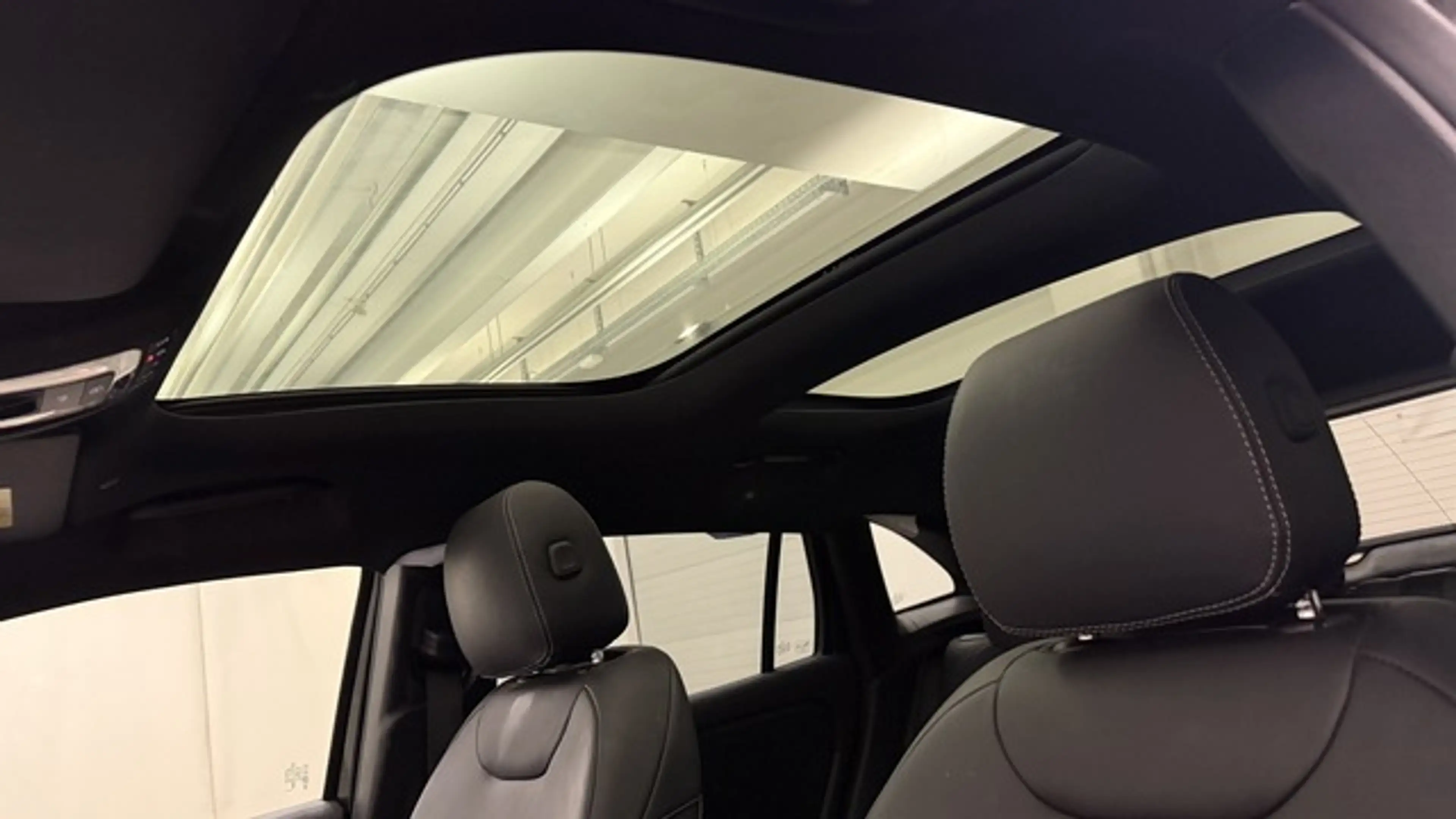 Mercedes-Benz GLA 35 AMG 4Matic Speedshift DCT 8G *HUD*Pano* — photo 11