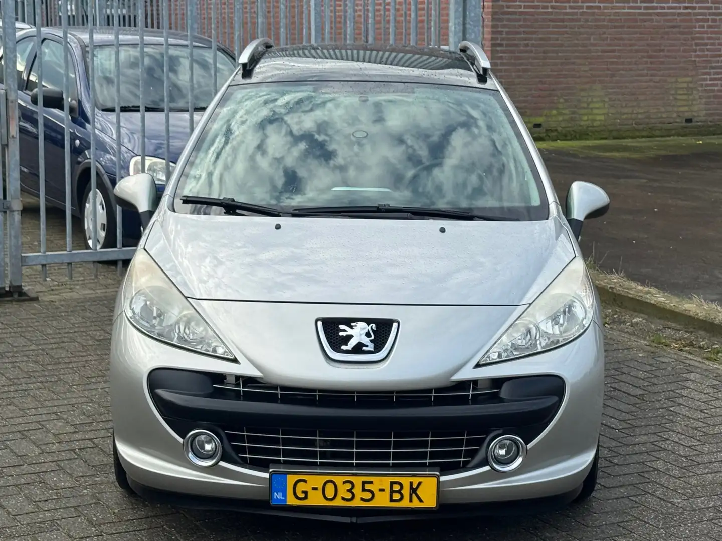 Peugeot 207 SW 1.6 VTi Sublime 120PK! Panorama l Trekhaak l Ai Gris - 2