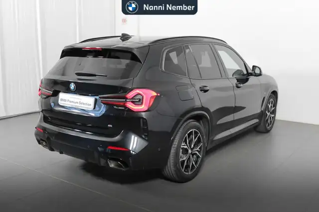 BMW X3 view 3