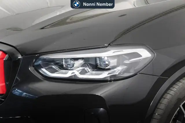 BMW X3 view 5