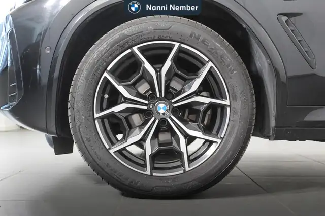 BMW X3 view 7