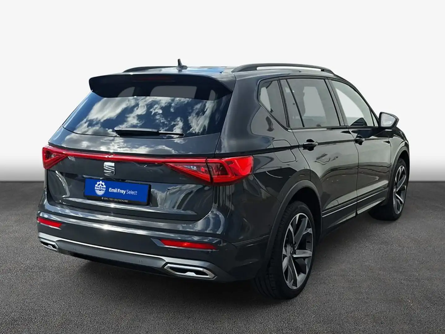 SEAT Tarraco 1.4 e-Hybrid DSG Xperience AHK Grau - 2
