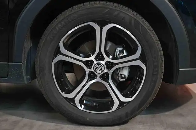 MG ZS view 6