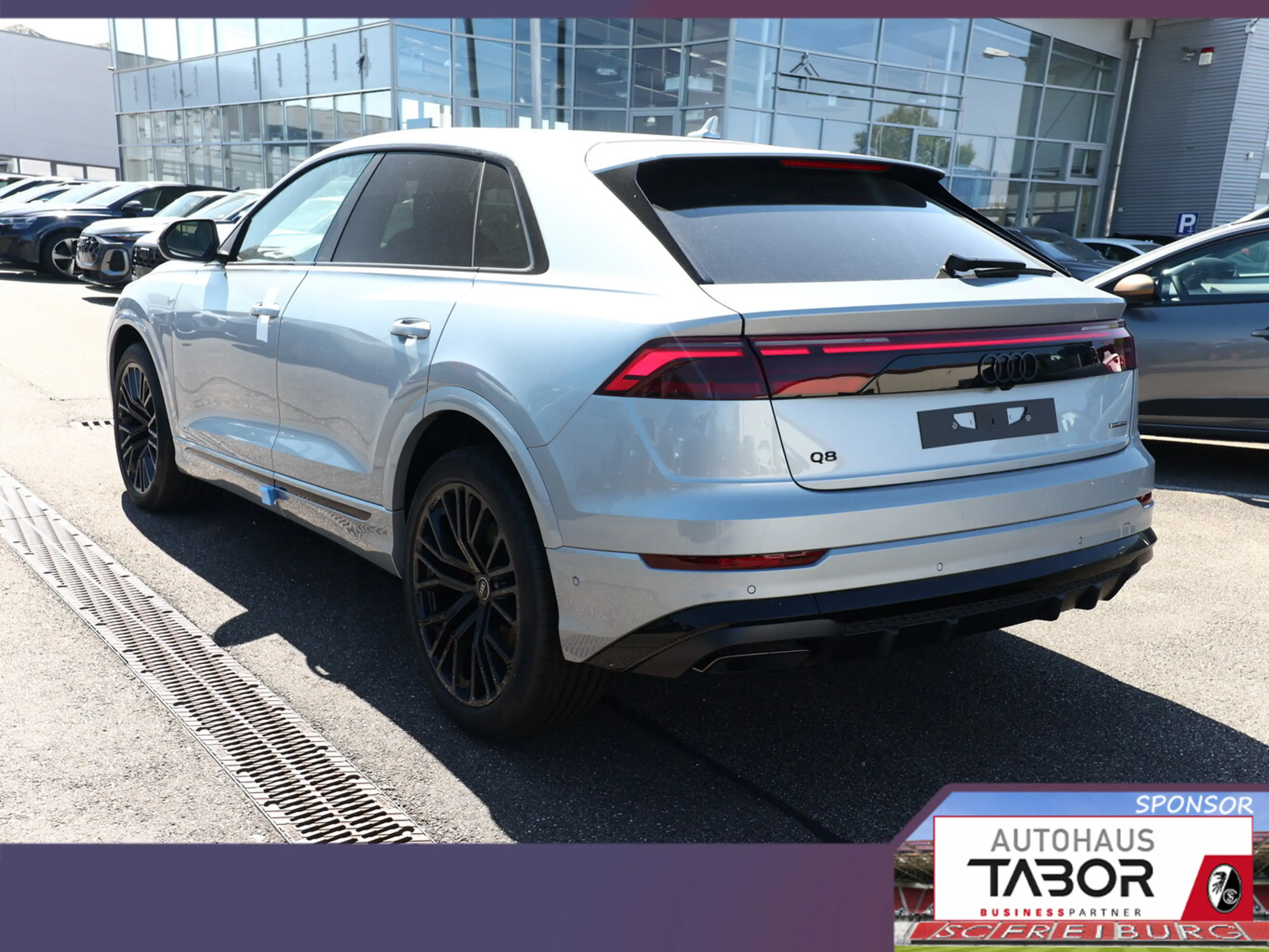 Audi Q8 2xS line AssistenzP+ 22Z Laser Pano UVP-33%* — photo 4