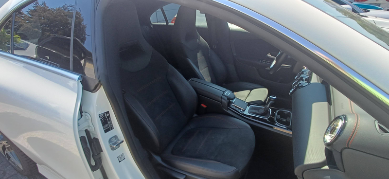 Mercedes-Benz CLA 180 CLA Coupe 180 AMG-Klimaaut-Navi-Leder-Panorama-Sitzhzg-18" — photo 10