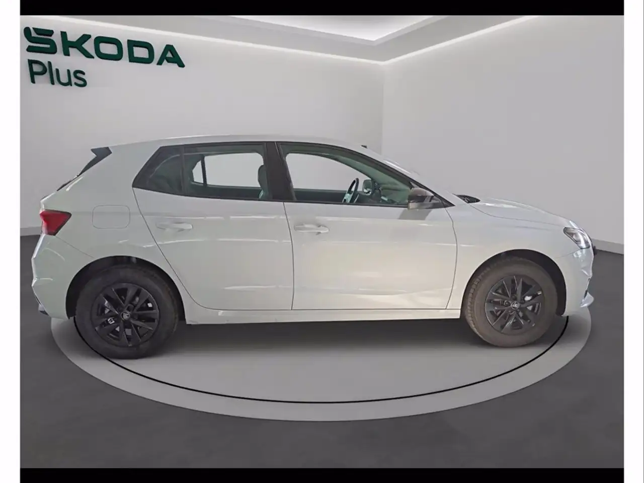 Skoda Fabia 1.0 mpi young edition 80cv, миниатюра 3